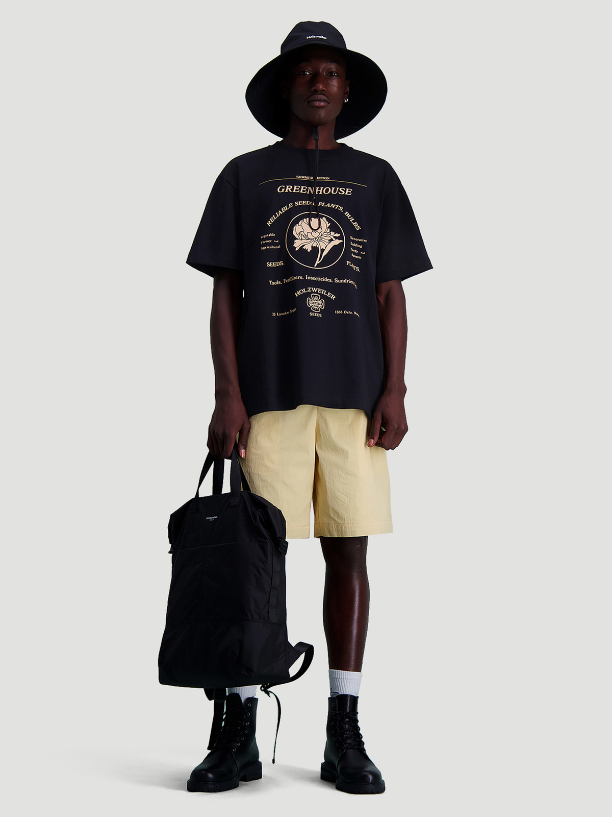 Fleur Tee Black Greenhouse 1