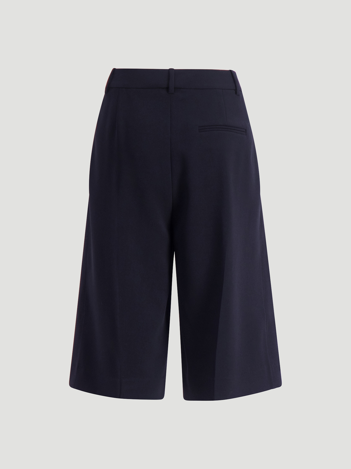 Angela Shorts Black 6