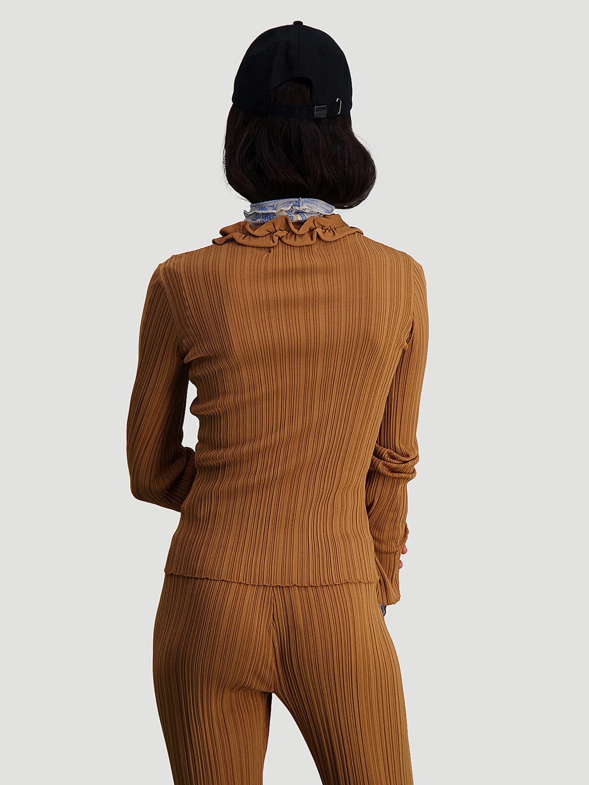 Wendy Knit Cardigan Lt. Brown 5