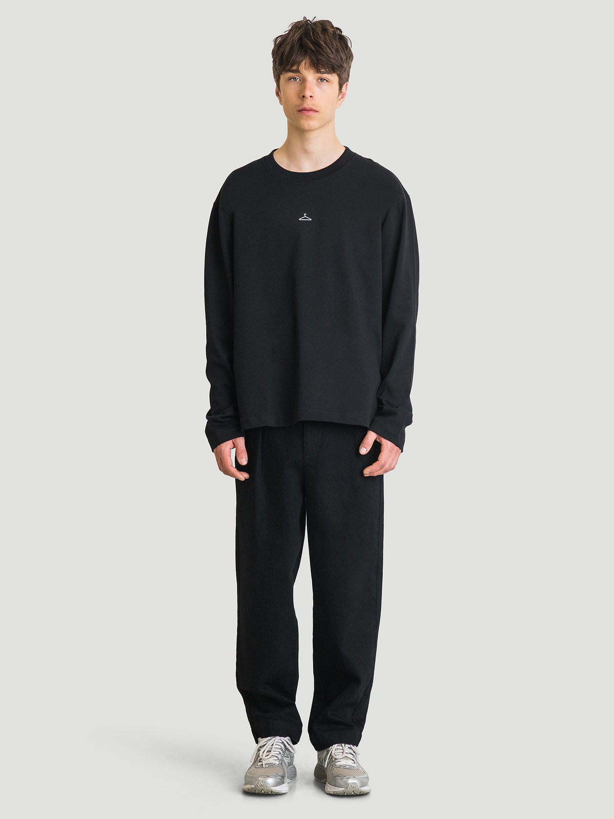 Hanger Longsleeve Black 8