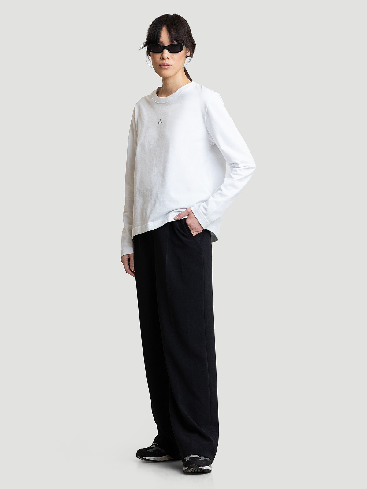 Hanger Longsleeve White 7