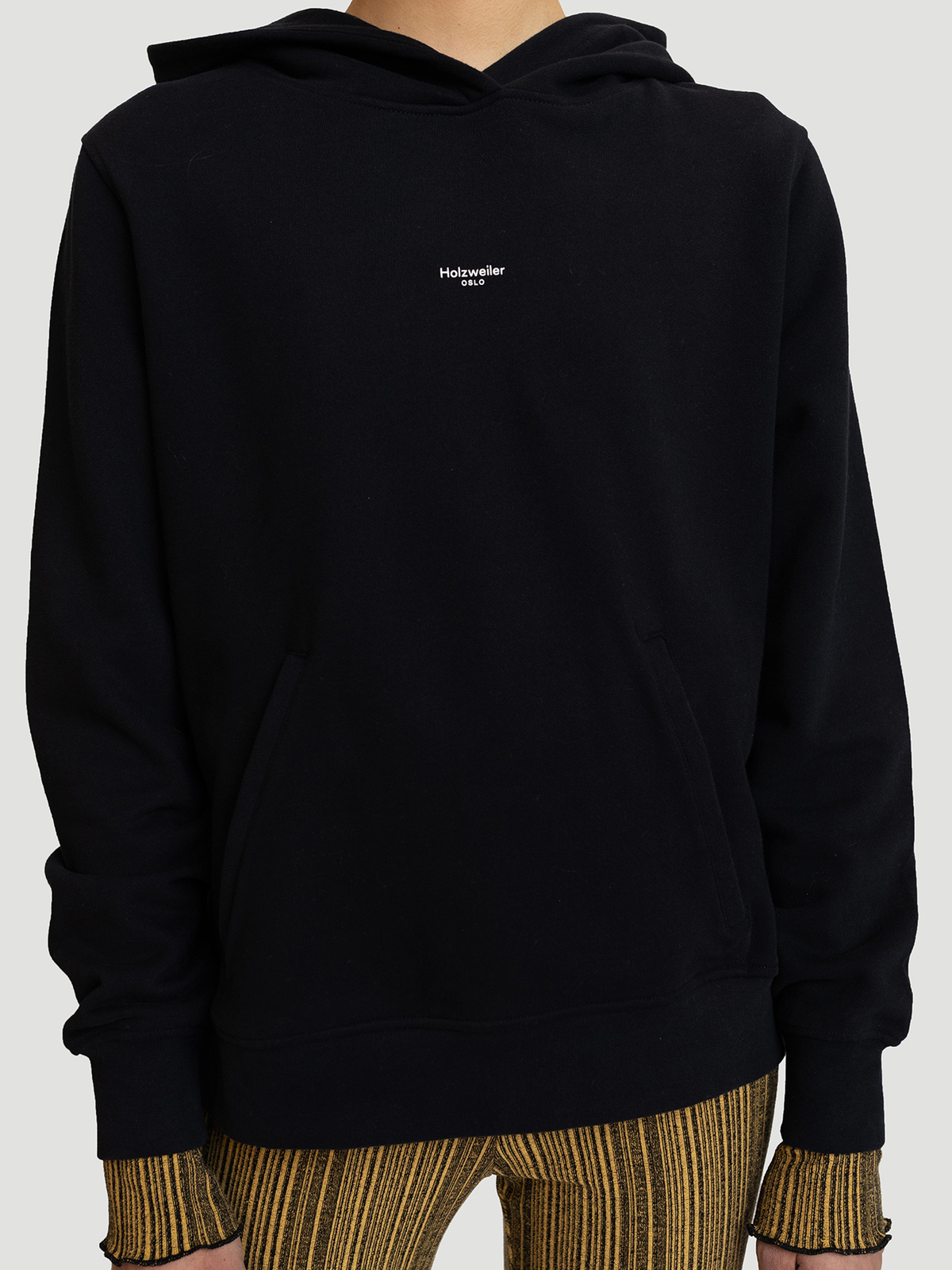 W. Oslo Hoodie Black 5