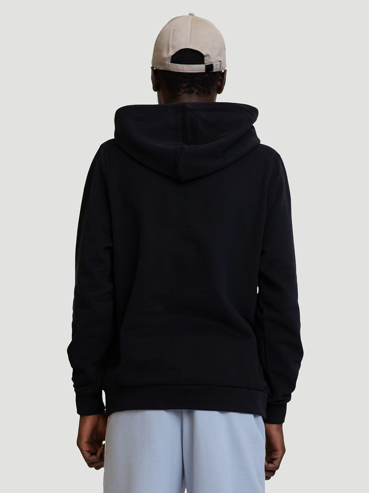 M. Oslo Hoodie Black 4