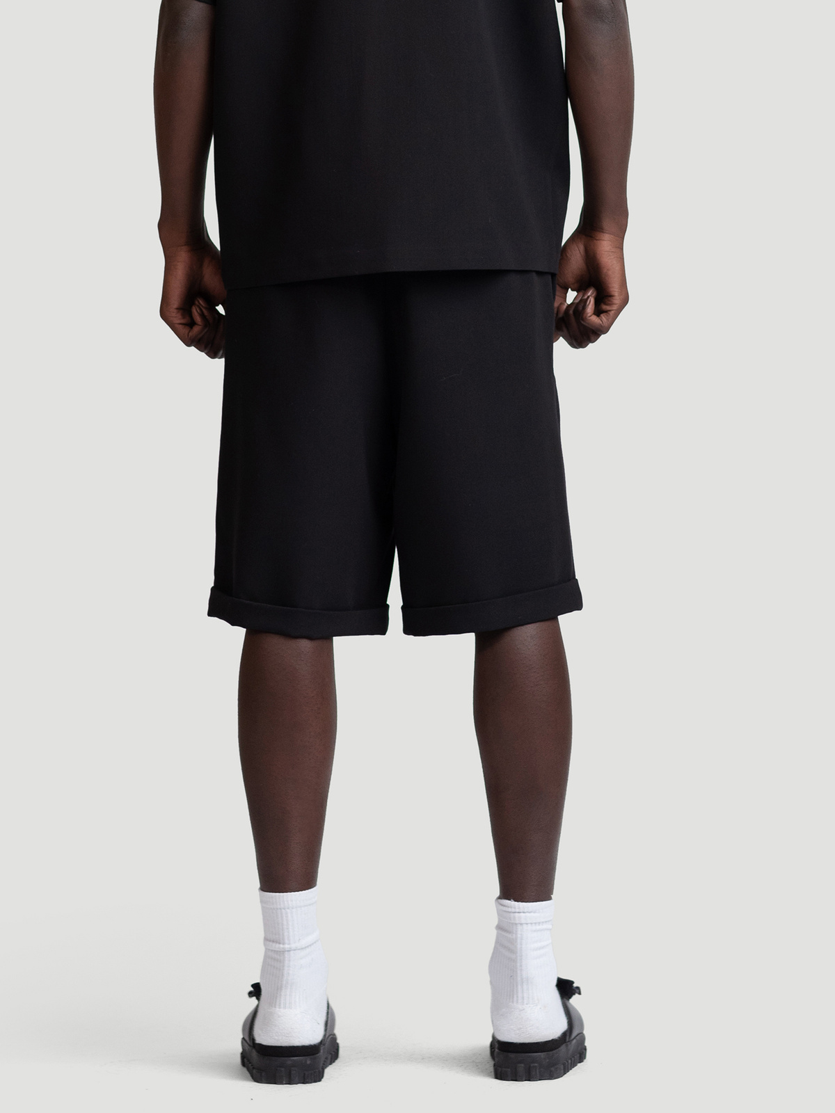 Temo Shorts Black 4