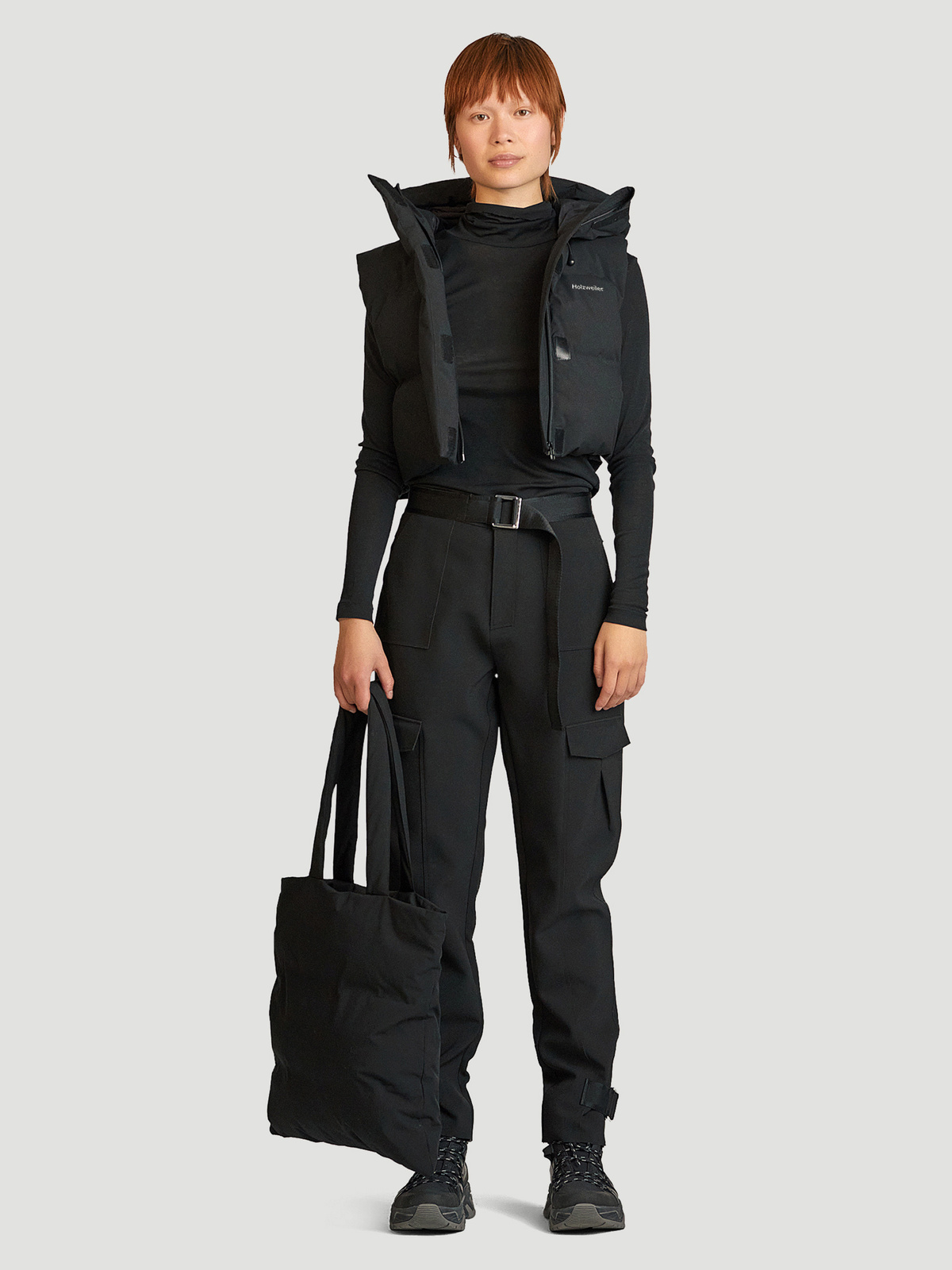 Sula Down Bib Black 1