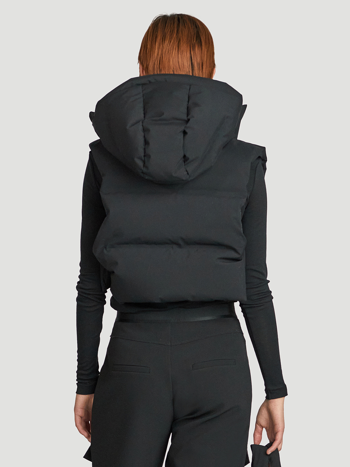 Sula Down Bib Black 4