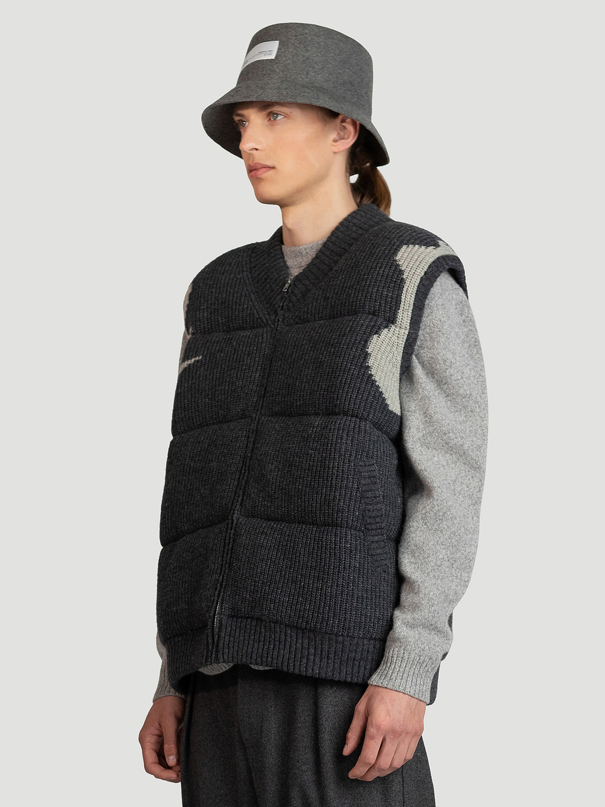 Valo Vest Charcoal Mix 2