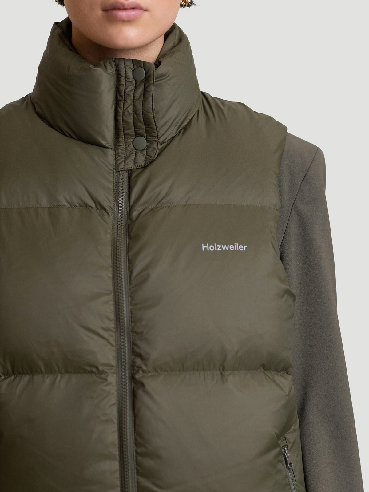 W. Ail Down Vest Army 2