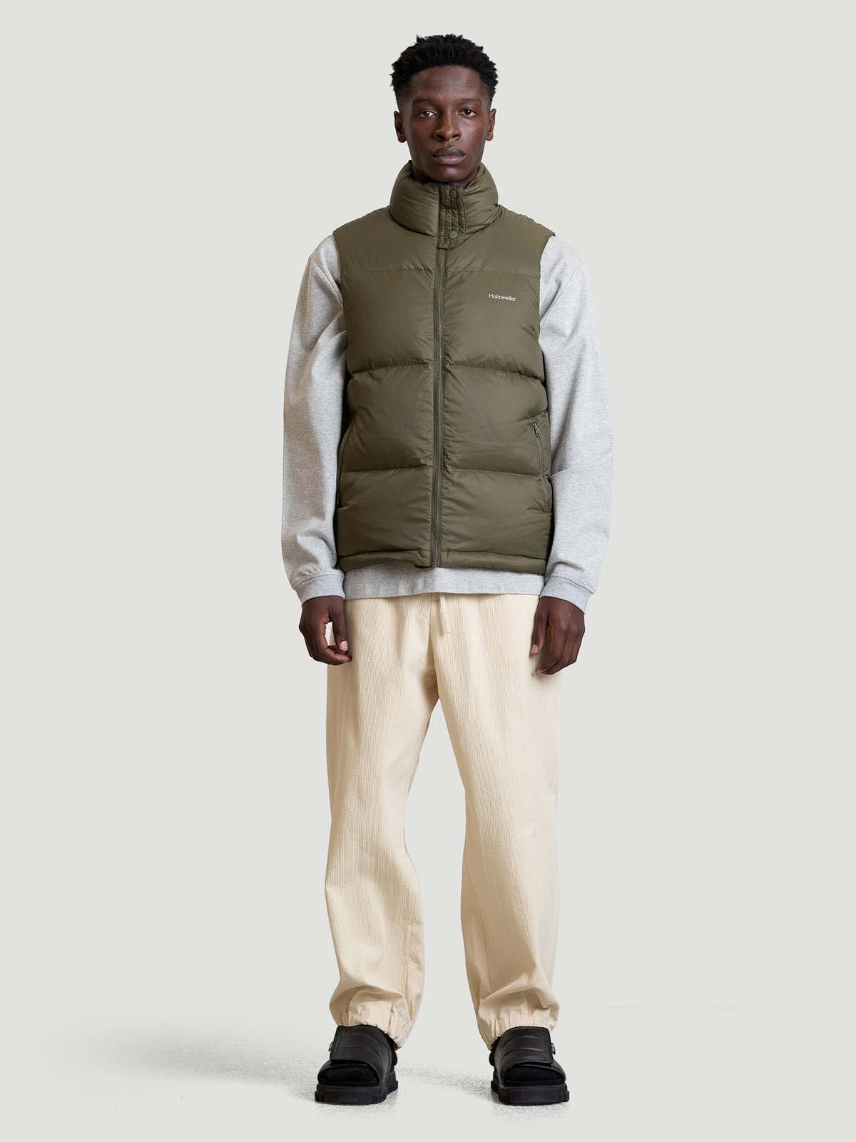 Ail Unisex Down Vest Army 4