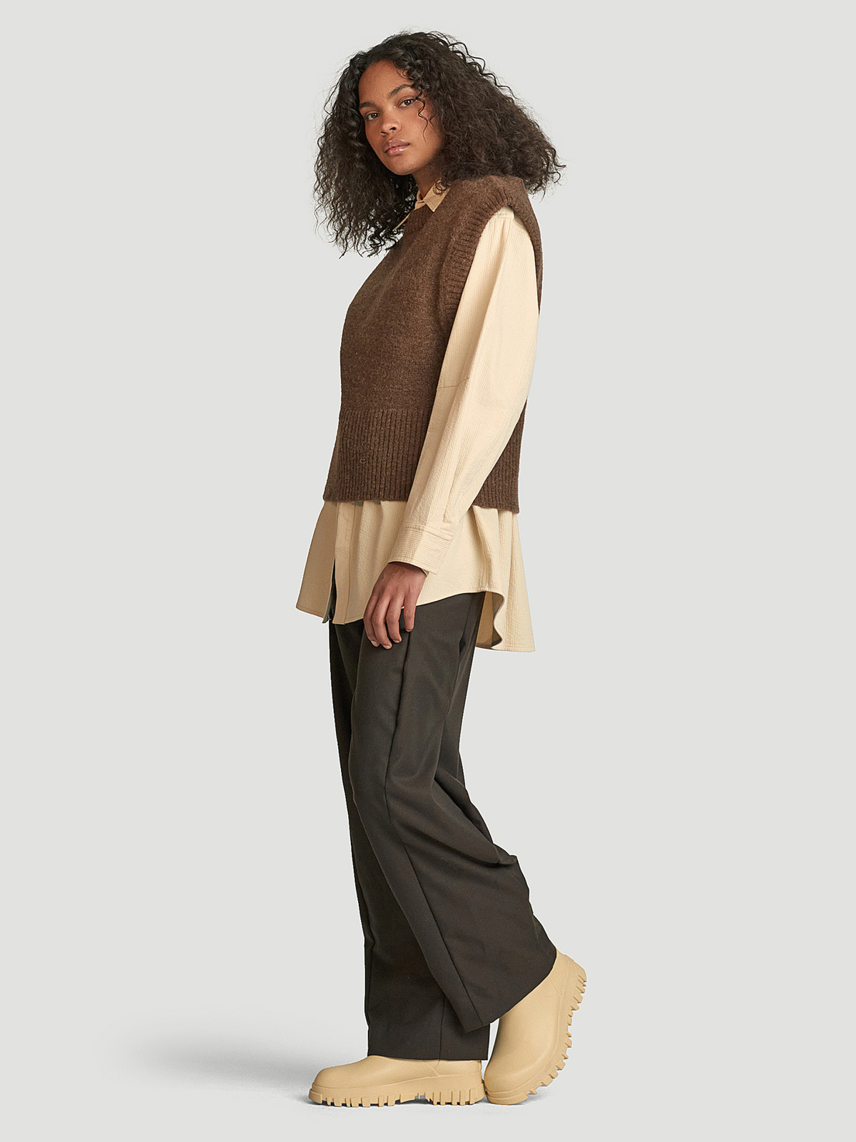 Sane Knit Vest Brown 1