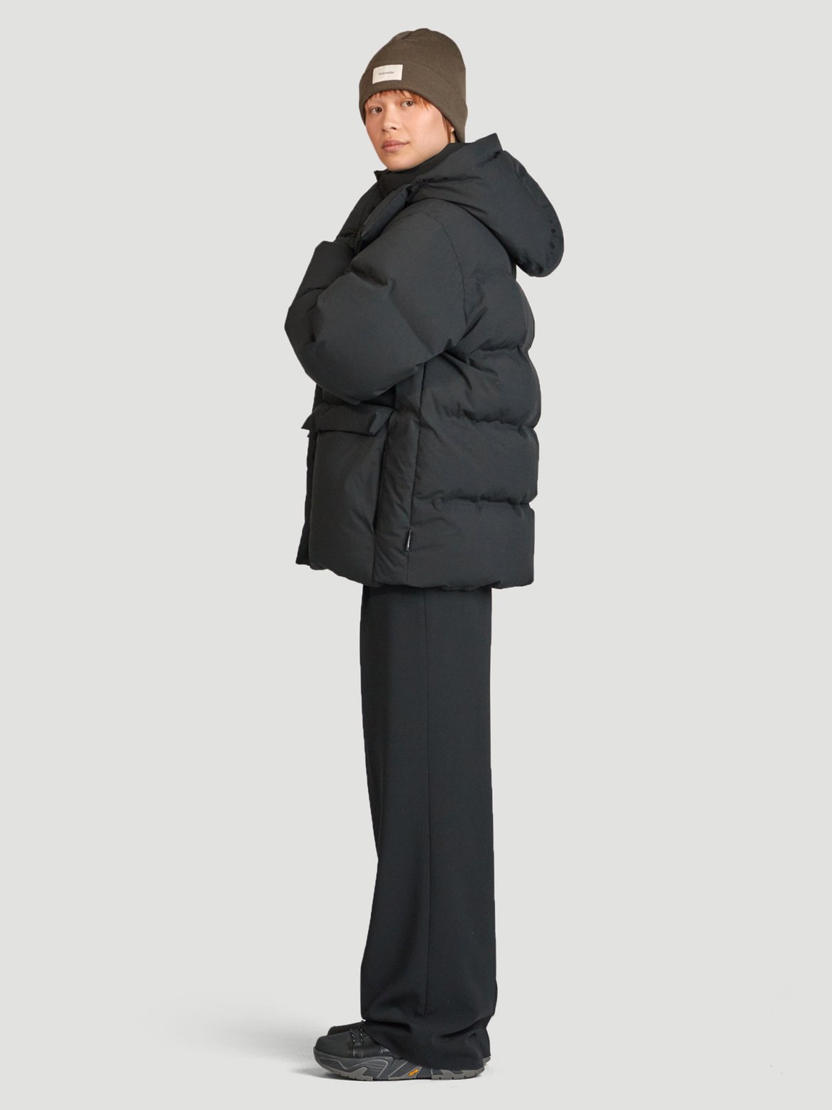 Besseggen Down Jacket Black 4