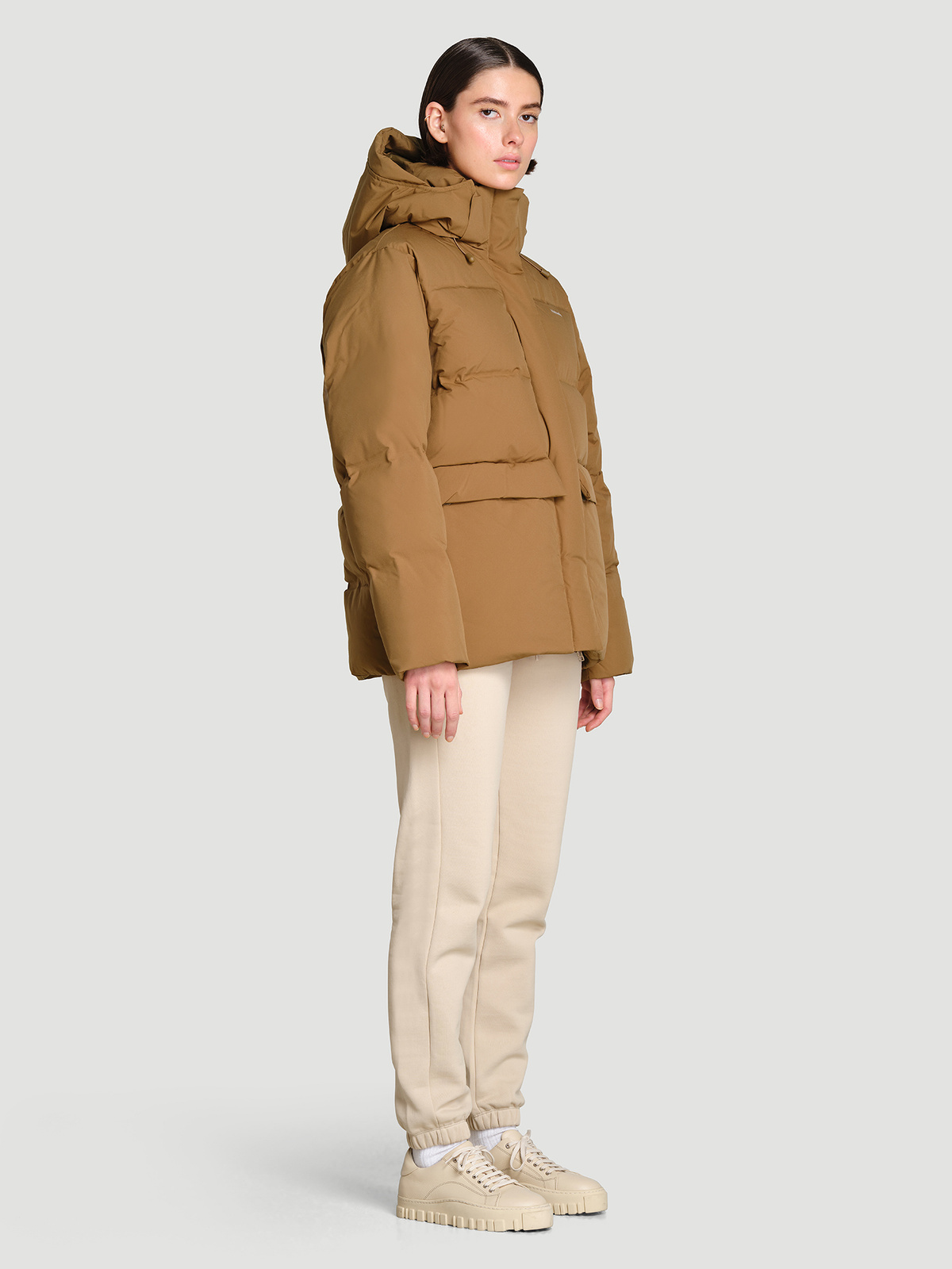 Besseggen Down Jacket Lt. Brown 4