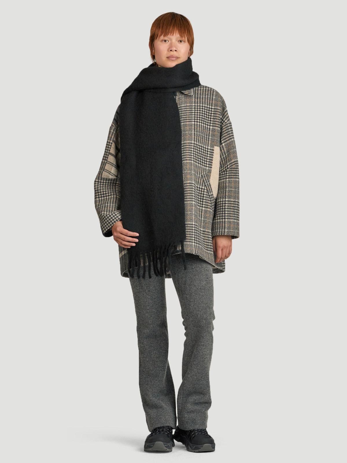 Aster Solid Black 0
