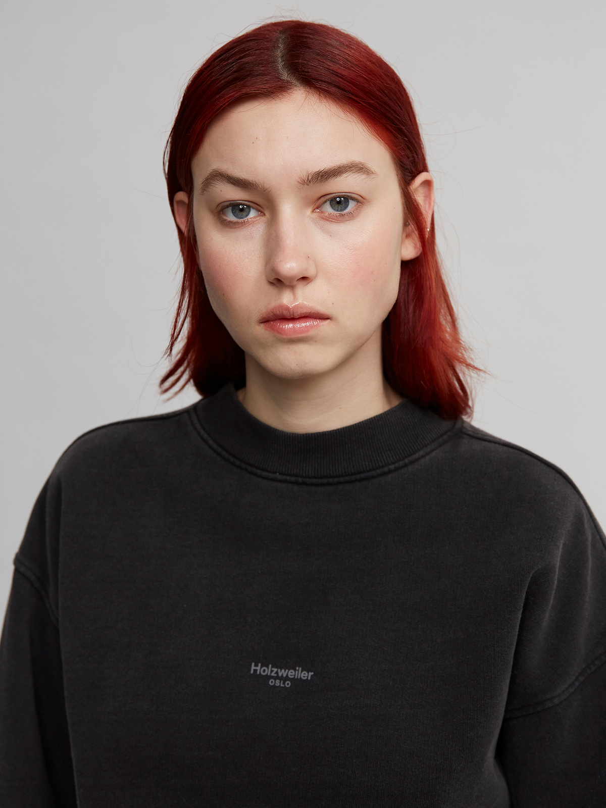W. Mezzanine Oslo Crew Black 2