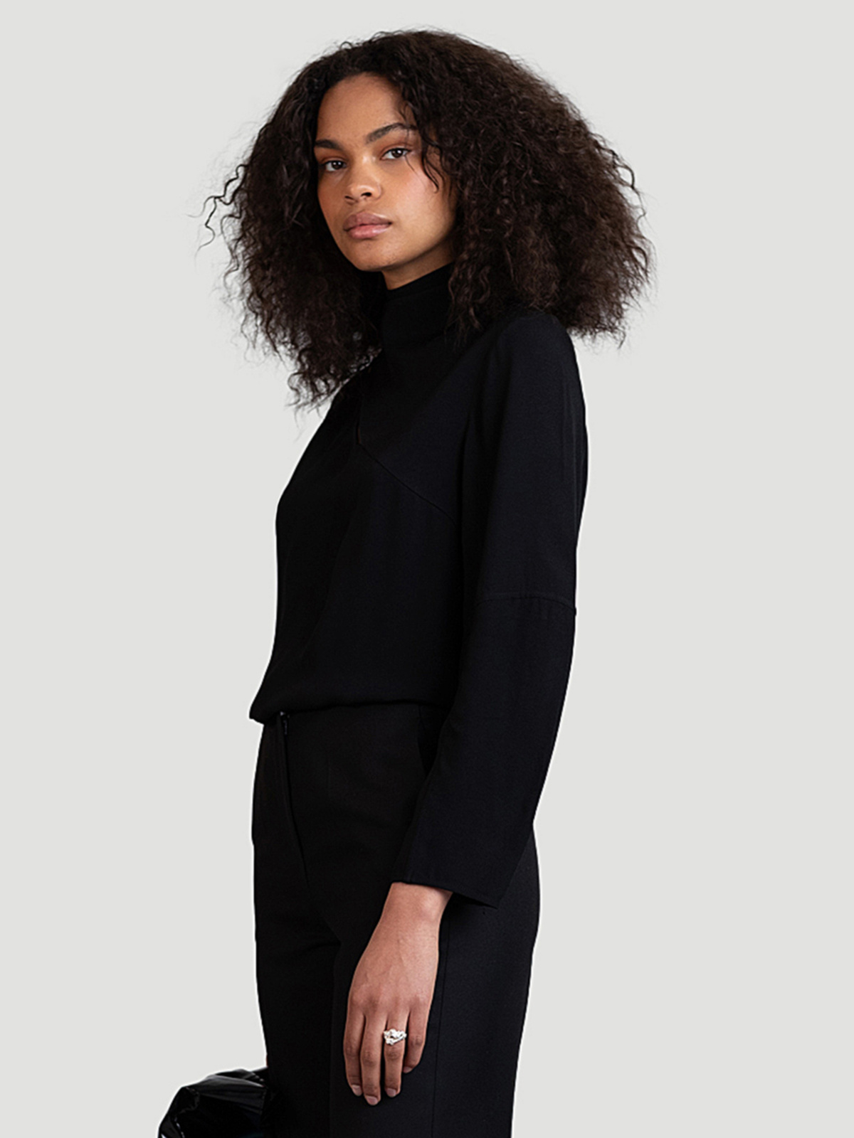 Auri Blouse Black 1