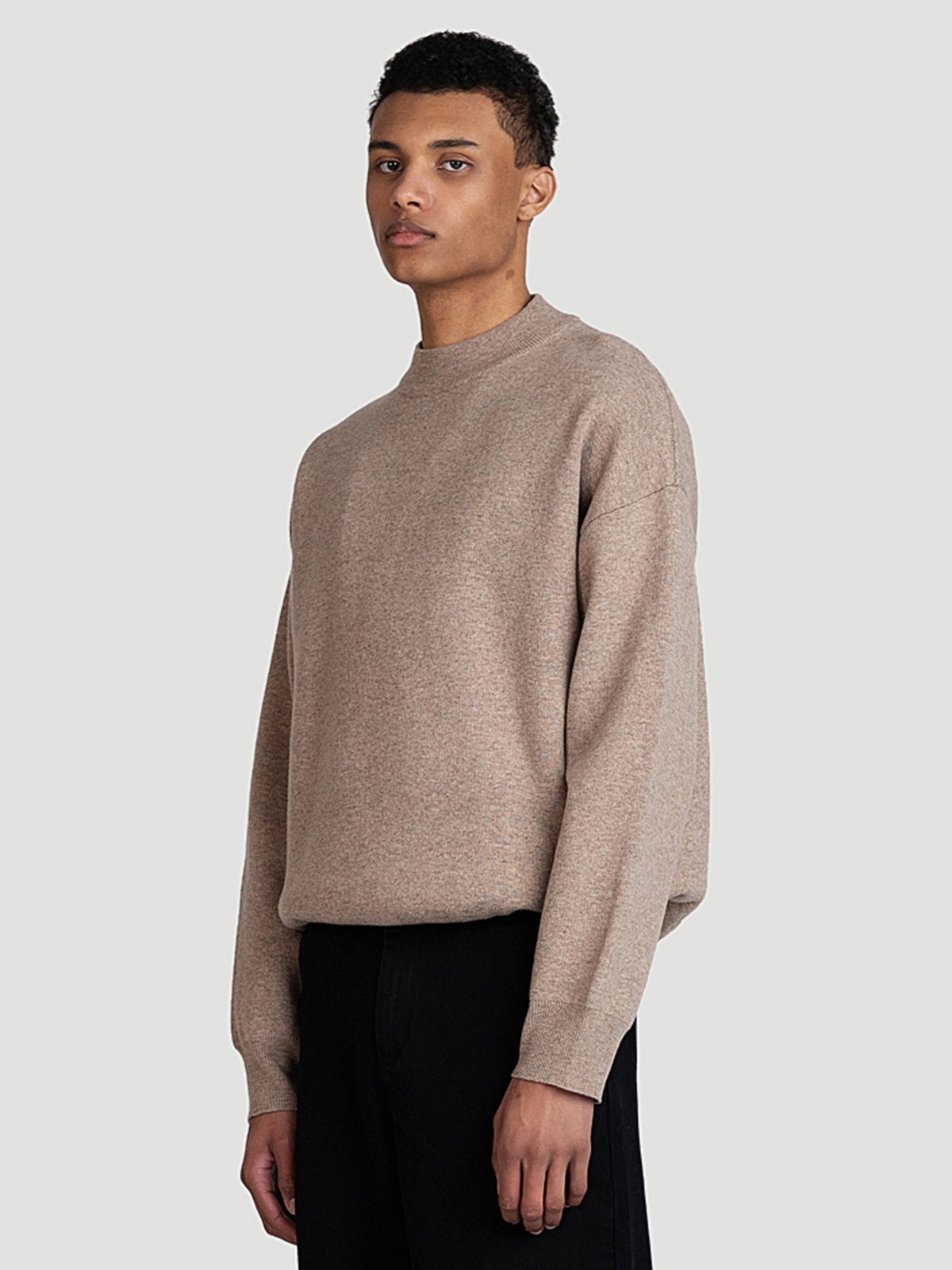 Mossy Crew Taupe 2