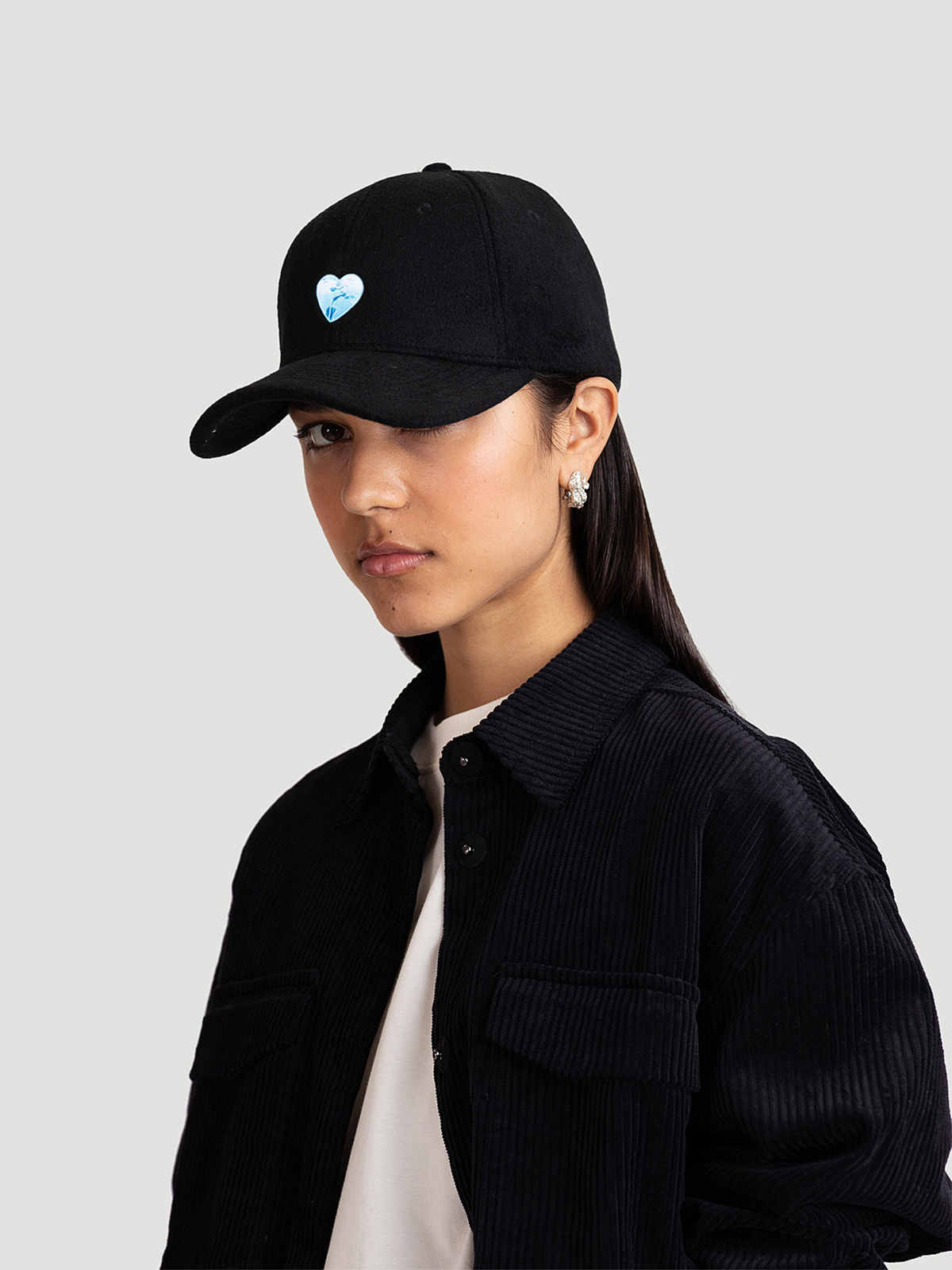 Holzweiler Earth Caps Black 2