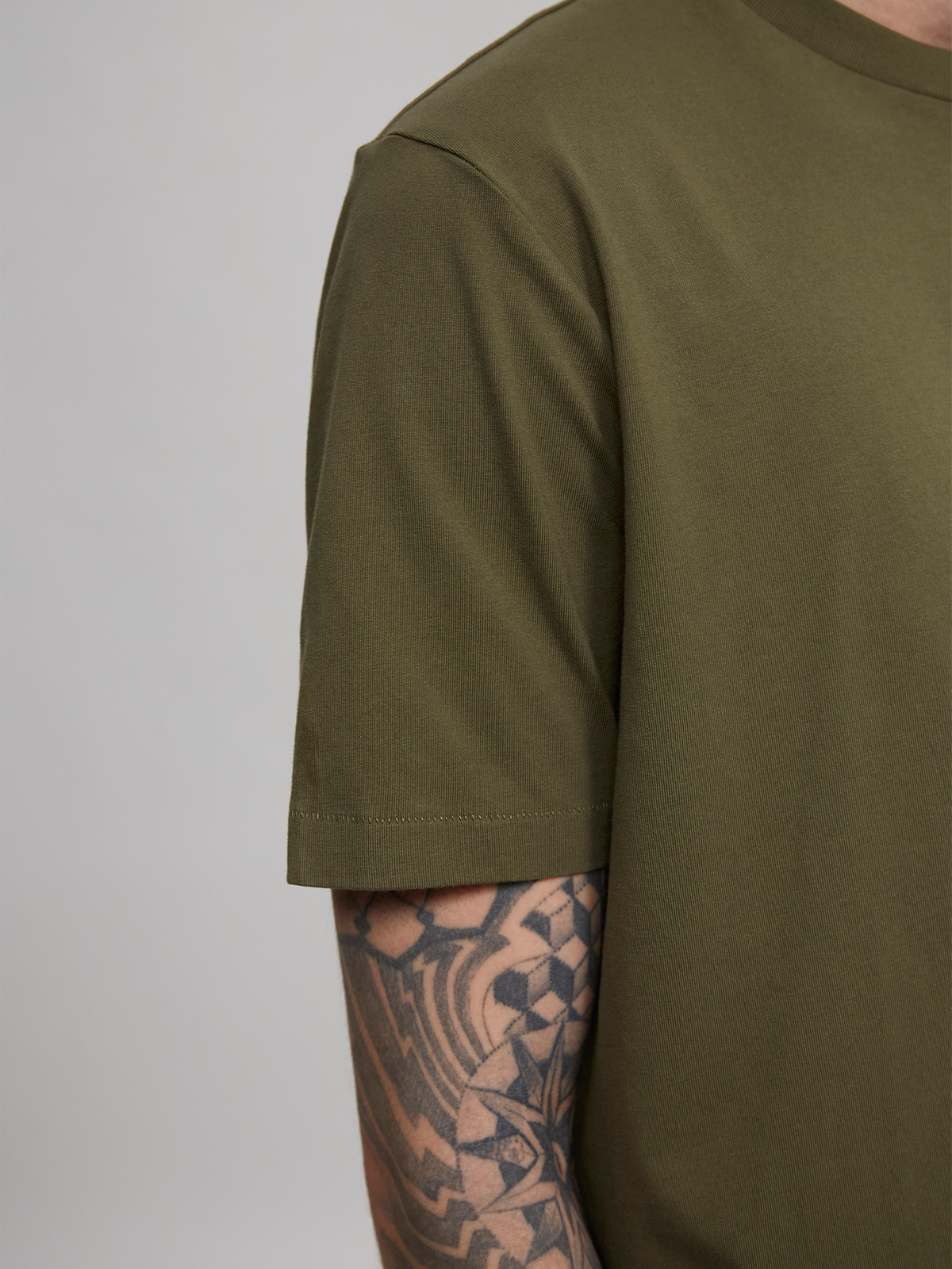 M. Oslo Tee Army 2