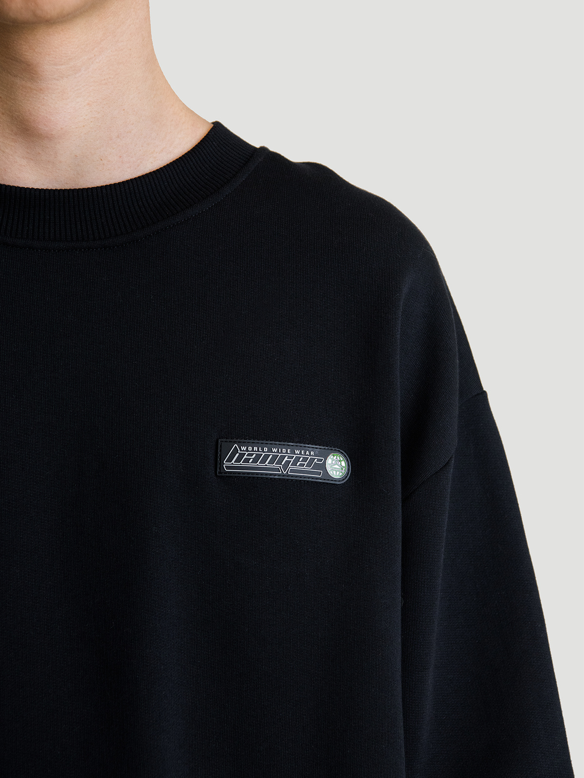Hanger Chrome Print Crew Black 1