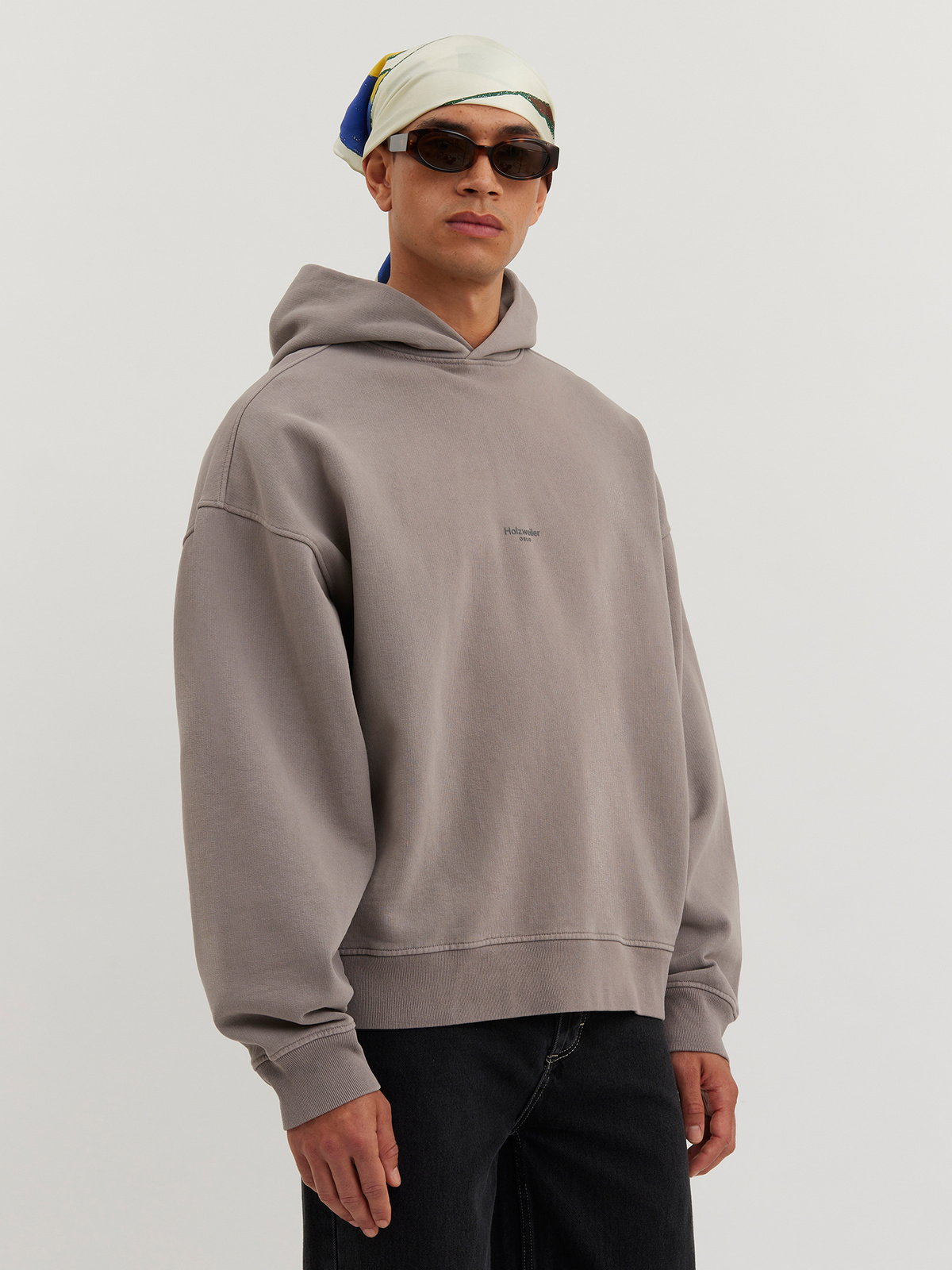 M. Paradise Oslo Hoodie Taupe 3