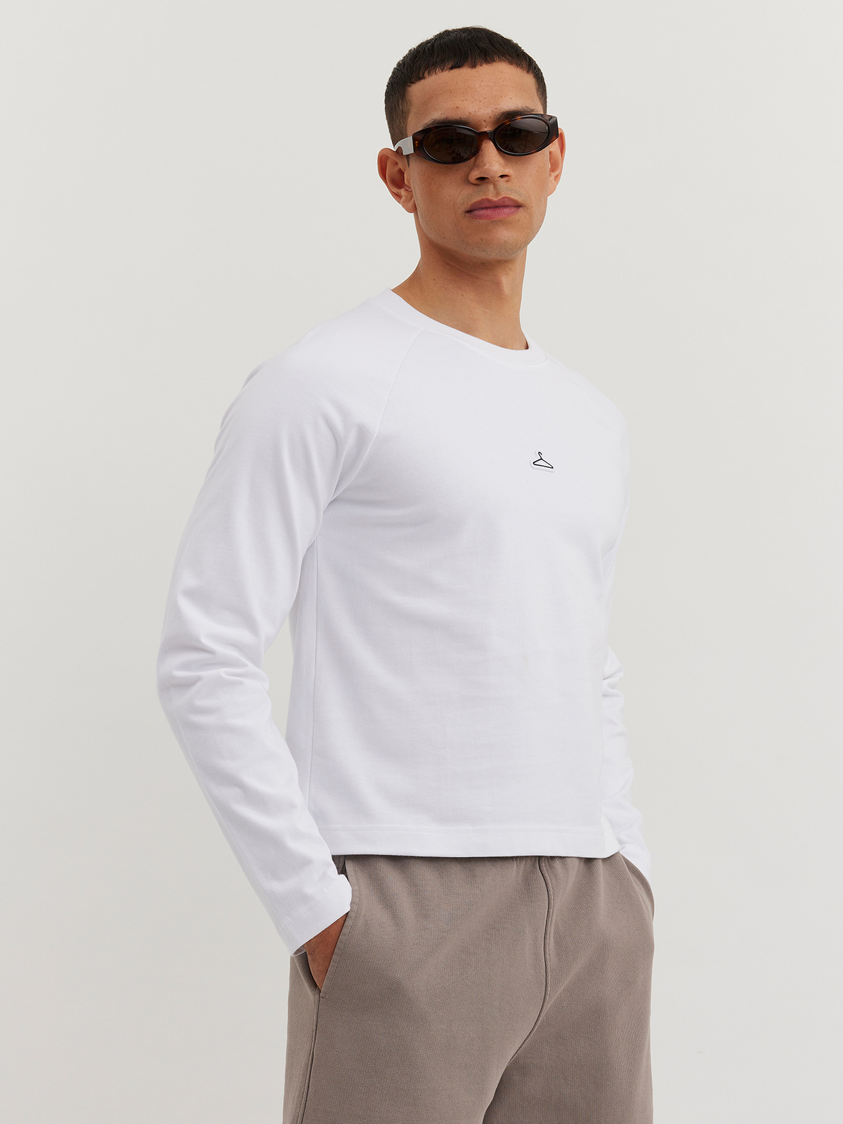 M.Hanger Crop Longsleeve White 6