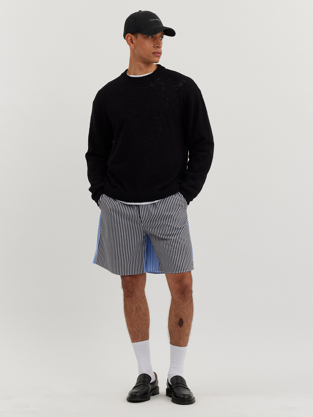 Saturn Slub Yarn Crew Black 1
