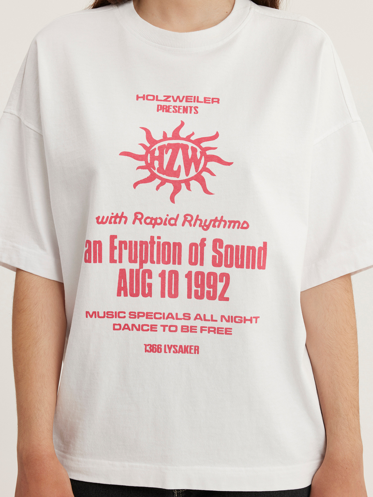 W. Wings Festival Tee White 2
