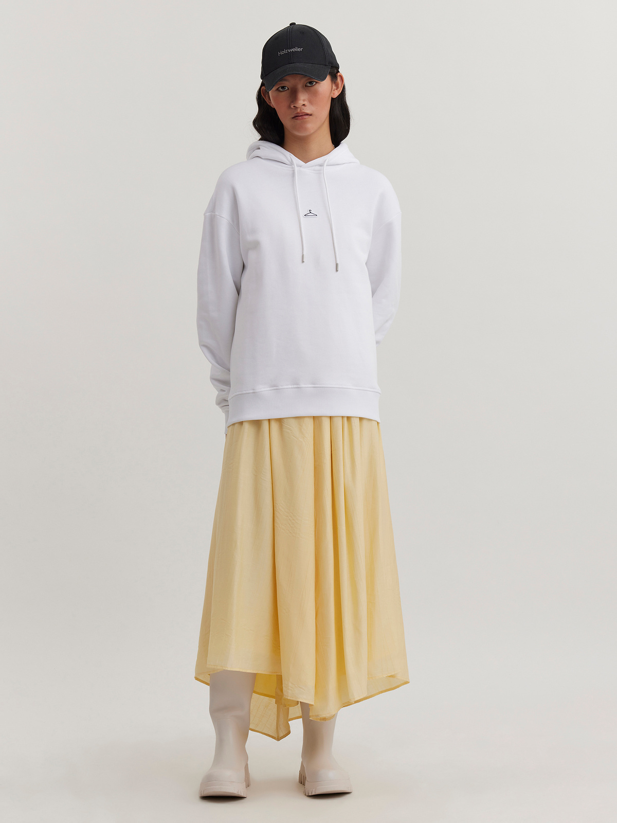 W.Hanger Hoodie White 3