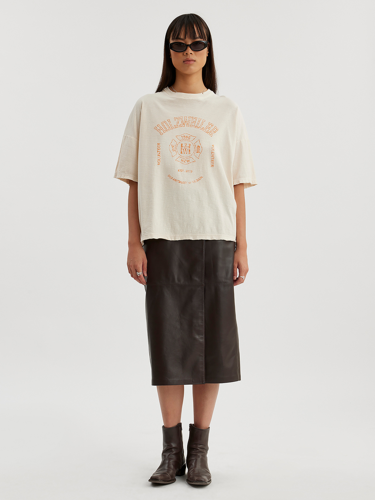 W. Wings Distressed Tee Ecru 1