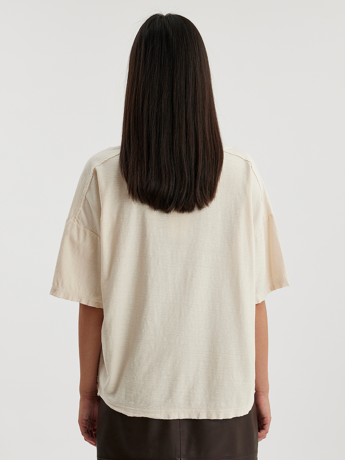 W. Wings Distressed Tee Ecru 5