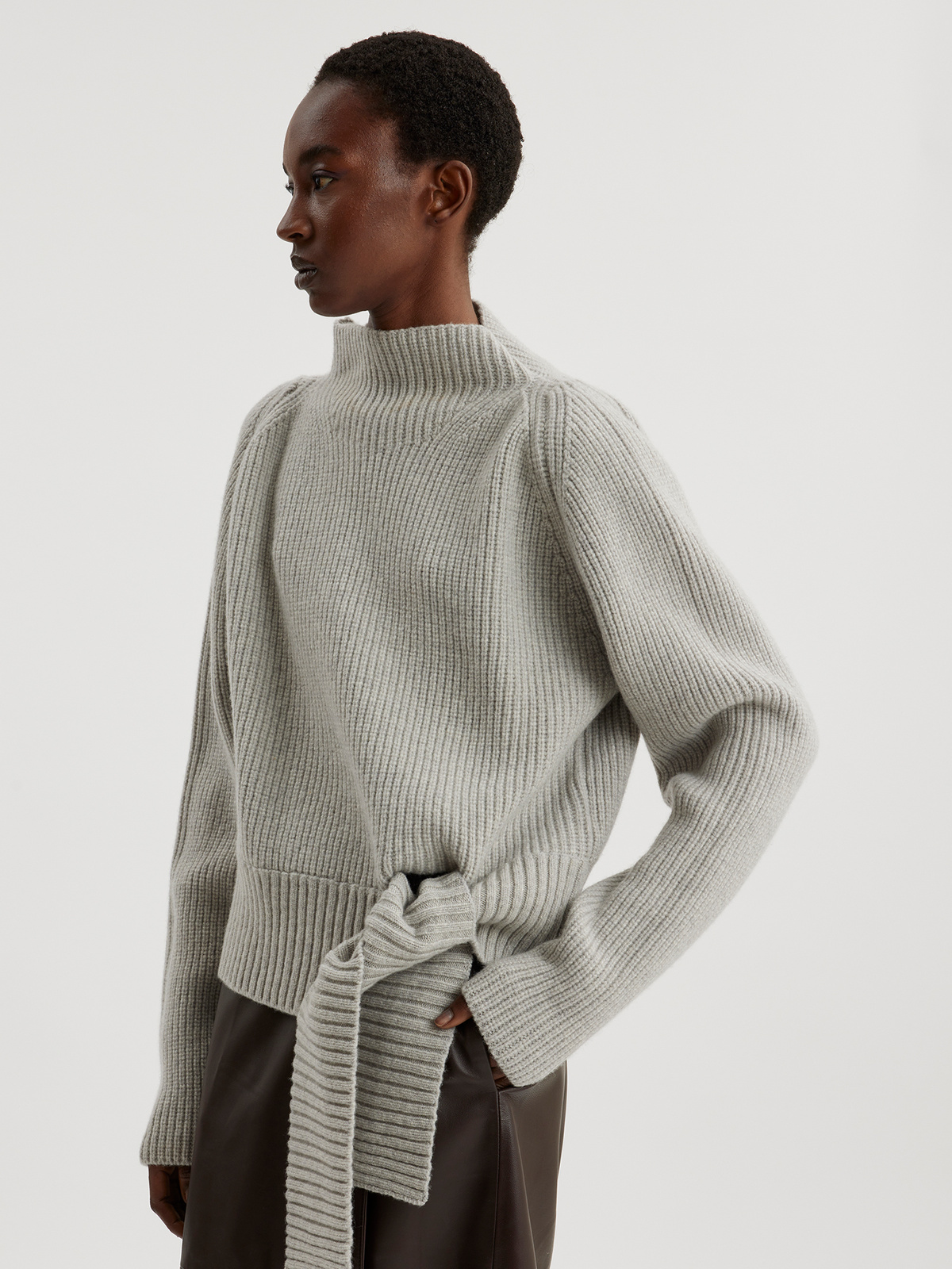 Finn Knit Sweater Lt. Grey 2