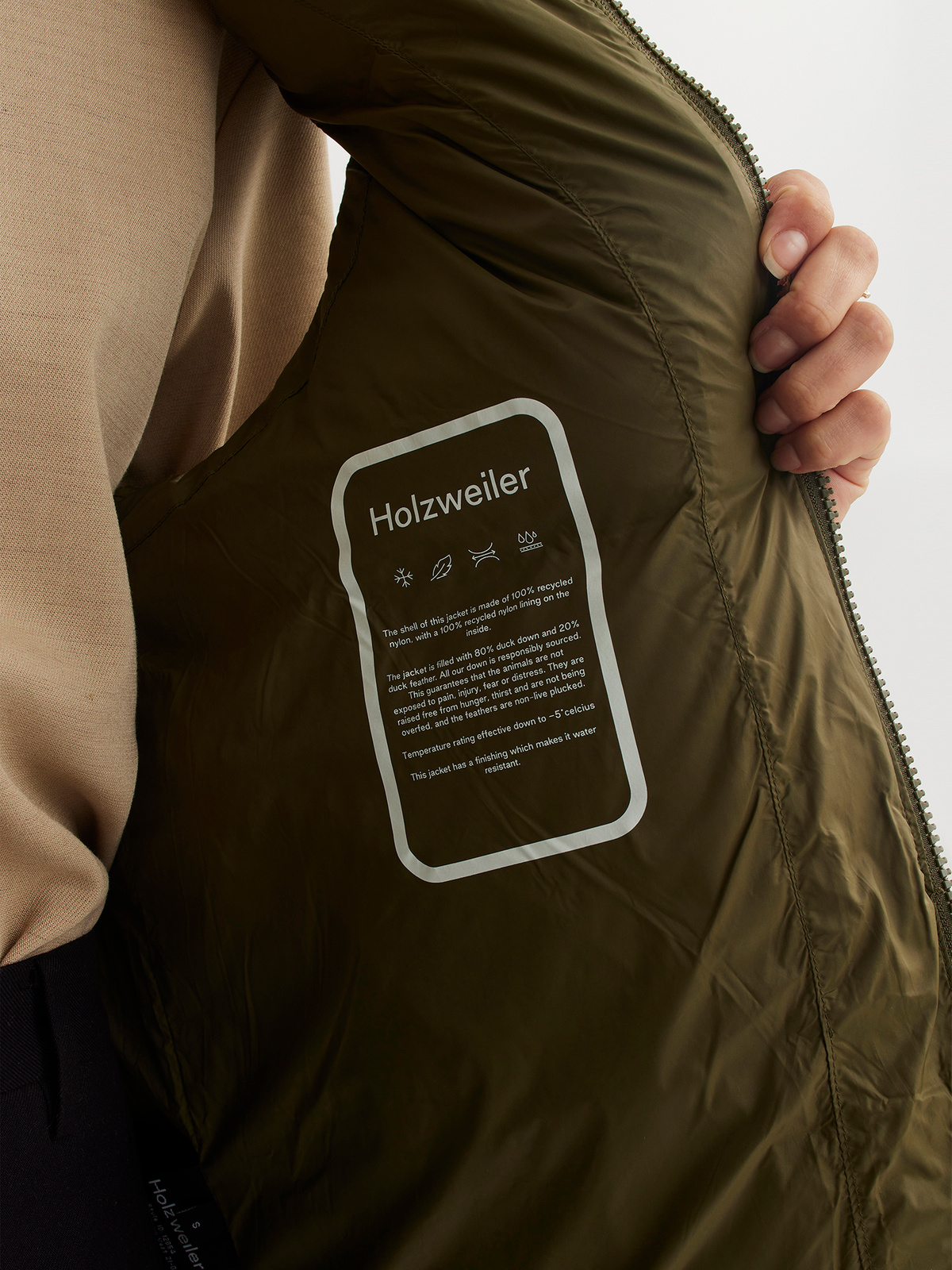 W. Ail Down Vest Army 5
