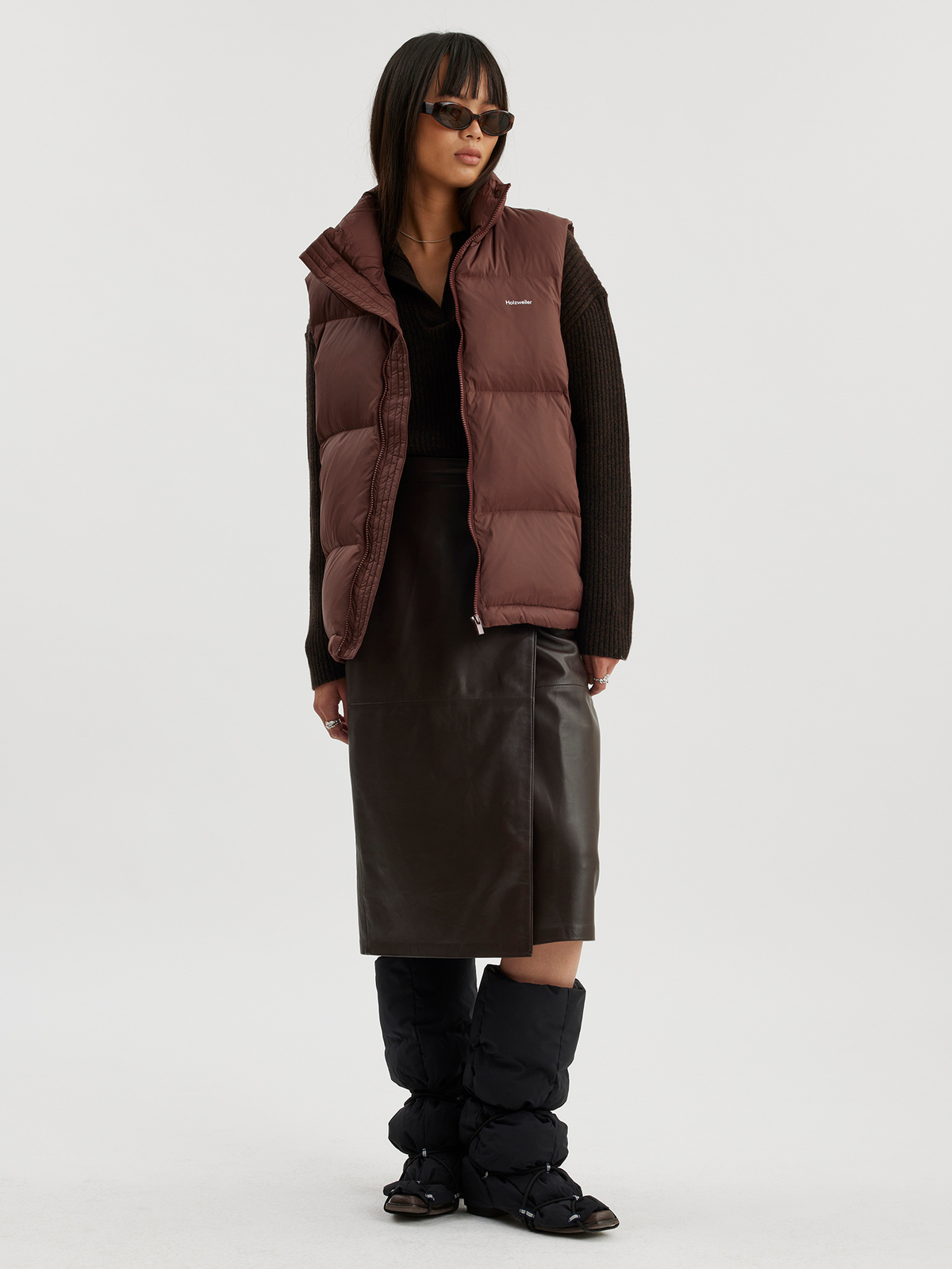 W. Ail Down Vest Burgundy Red 1