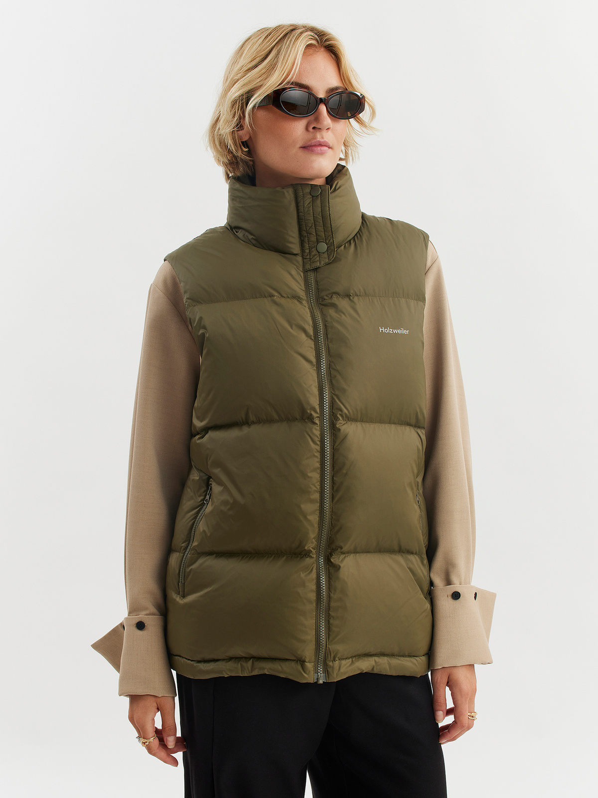 W. Ail Down Vest Army 6
