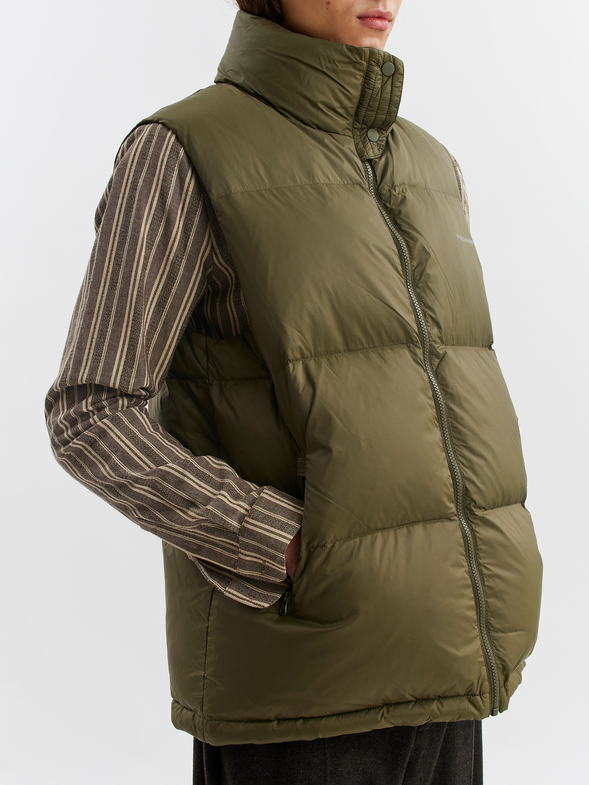M. Ail Down Vest Army 3