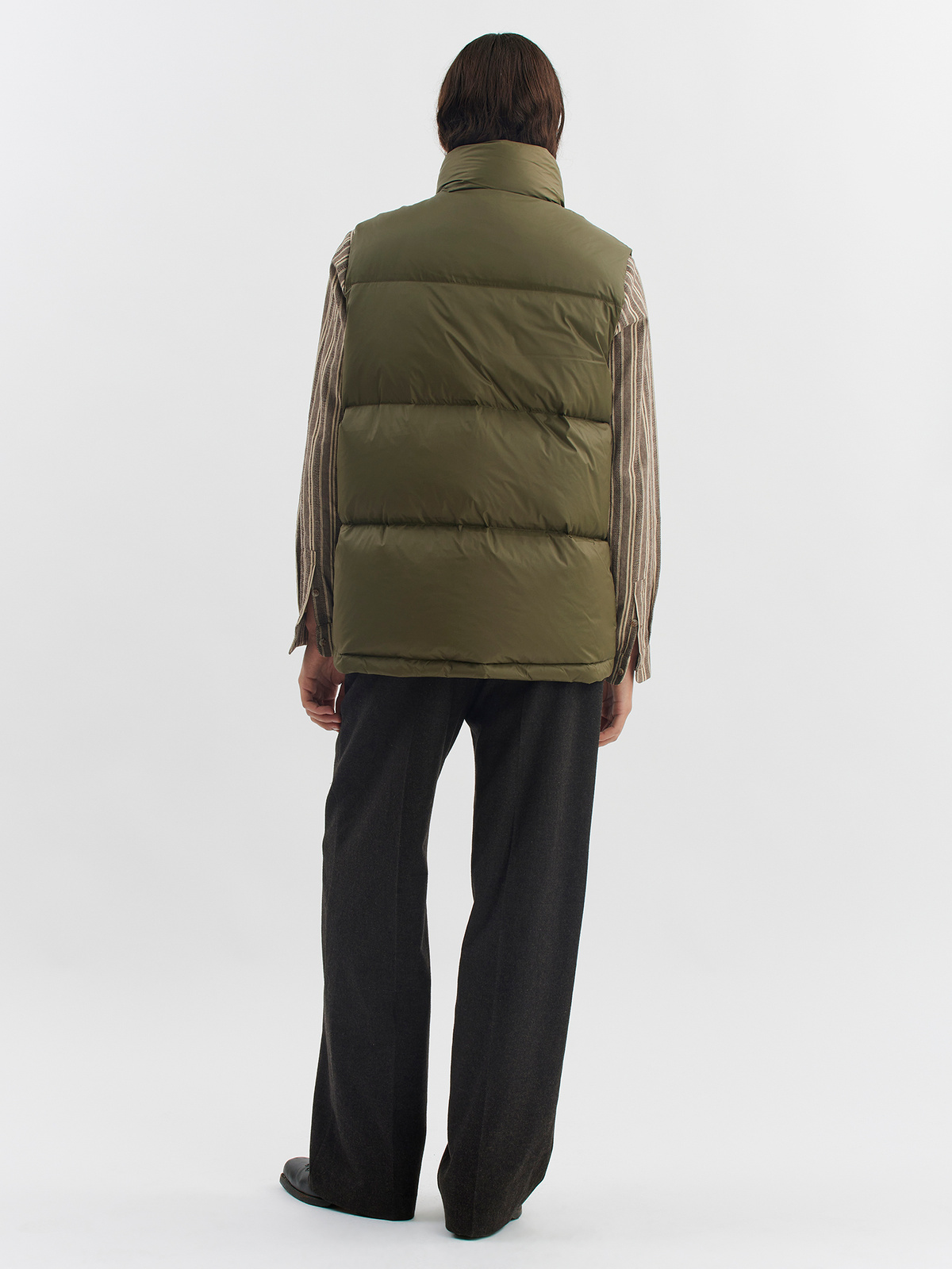 M. Ail Down Vest Army 6