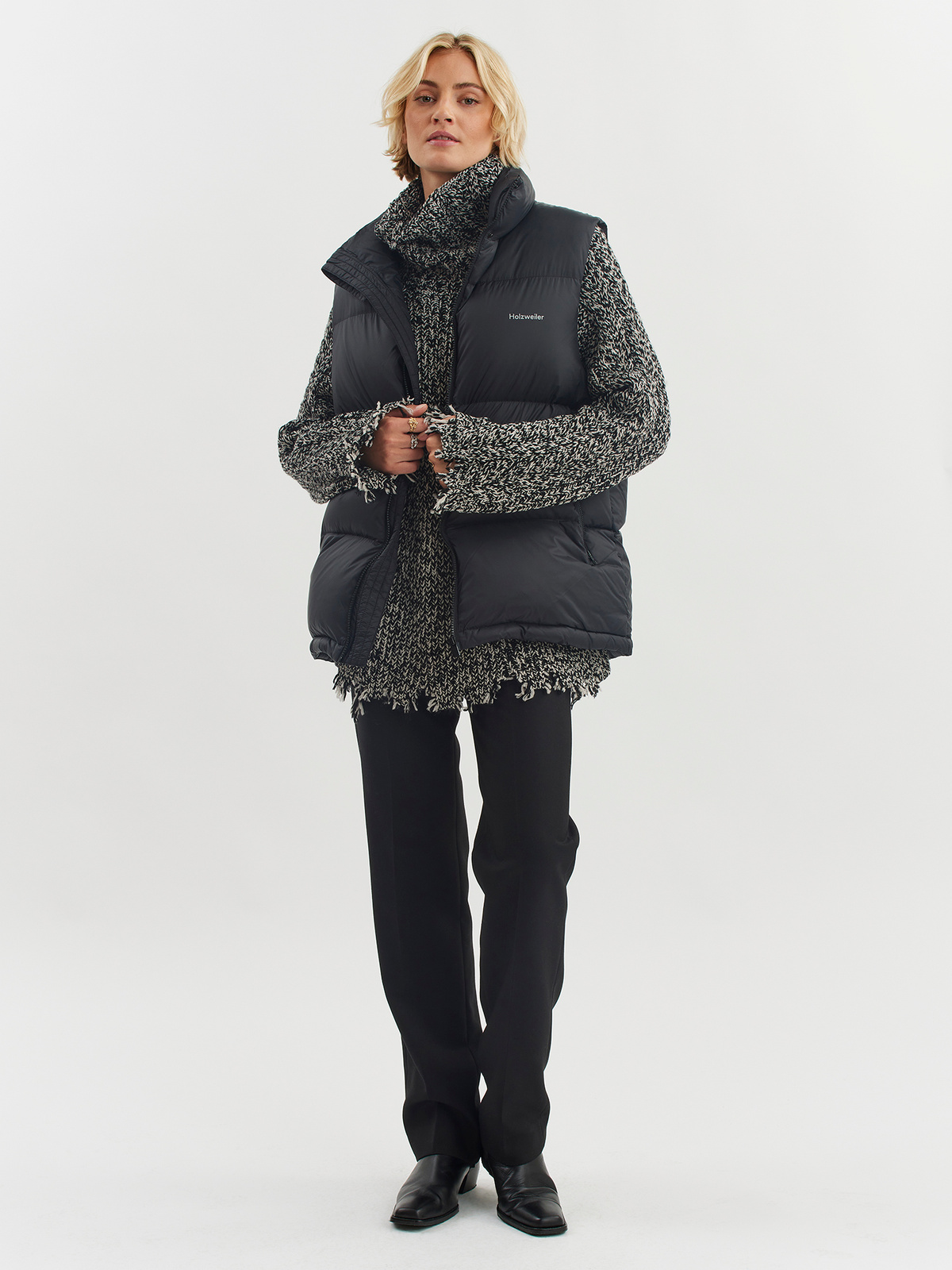 W. Ail Down Vest Black 1