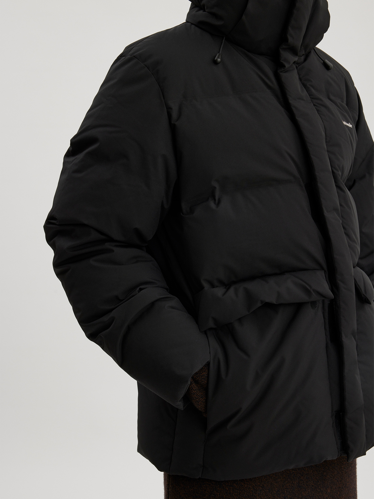 Besseggen Down Jacket Black 5