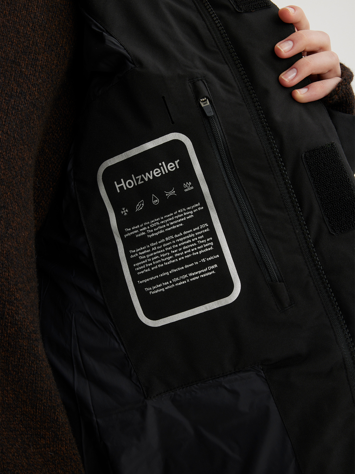 Besseggen Down Jacket Black 6