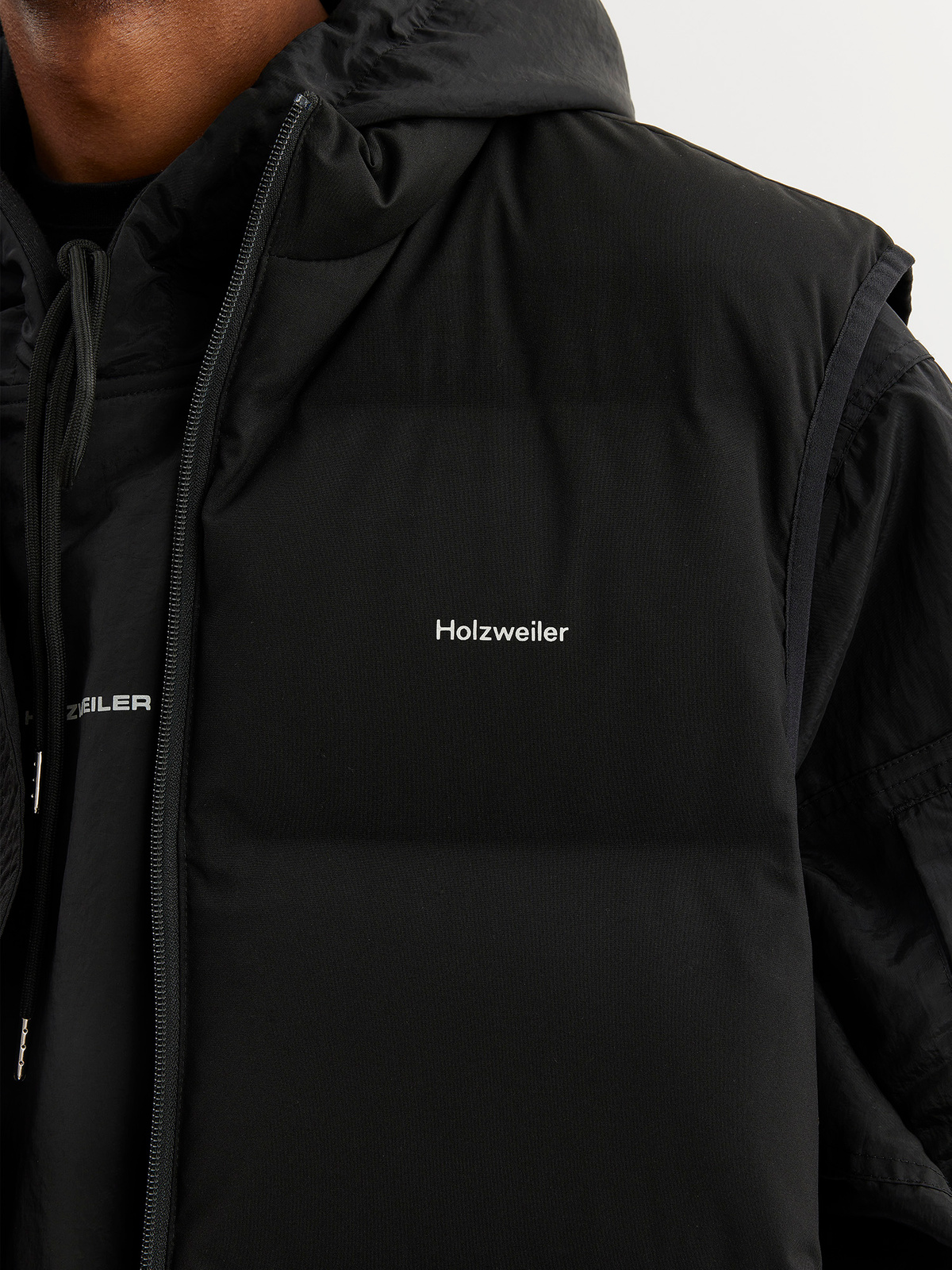 Daff Down Vest Black 3