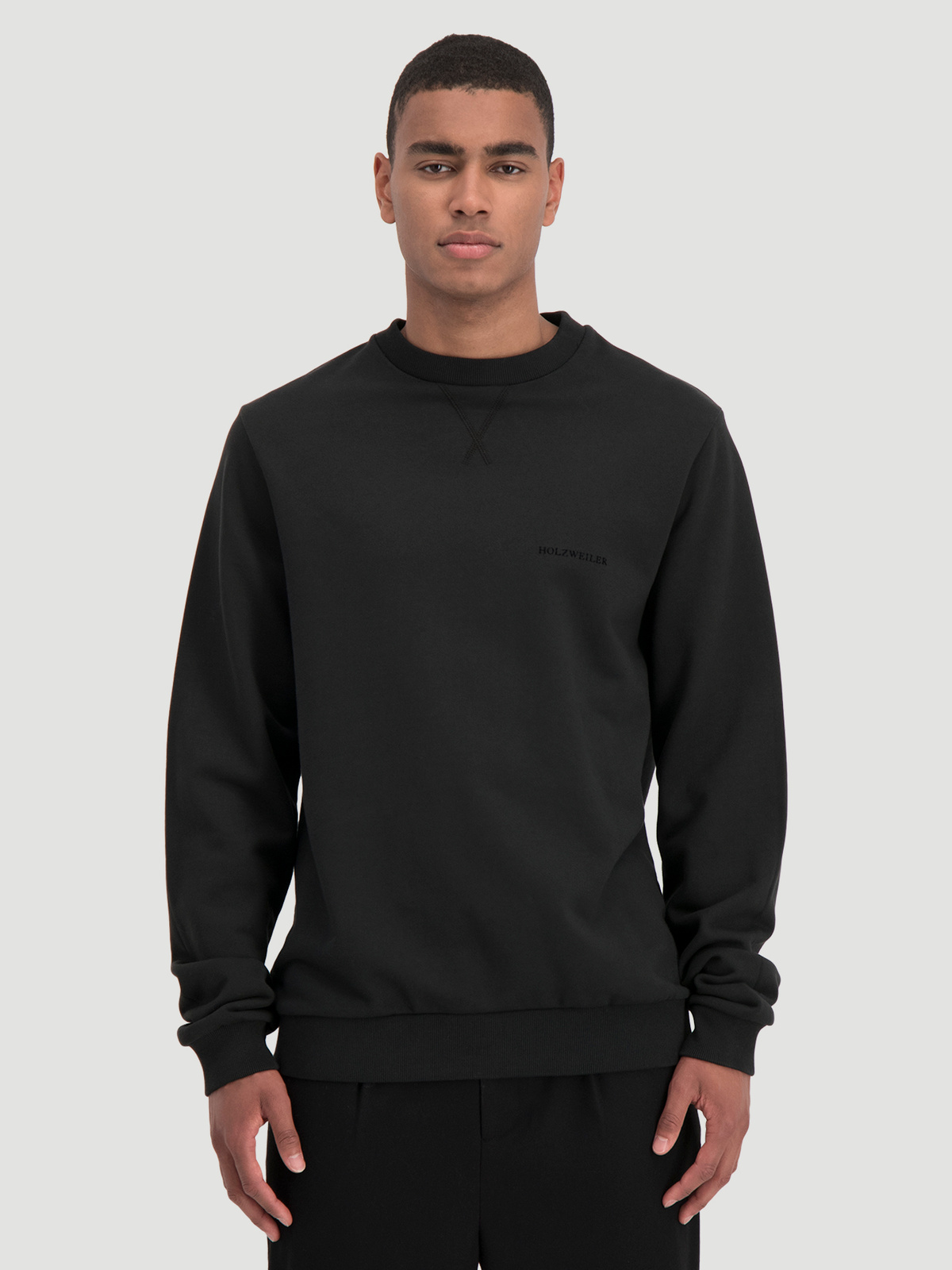 Monzon Sweat Black 1