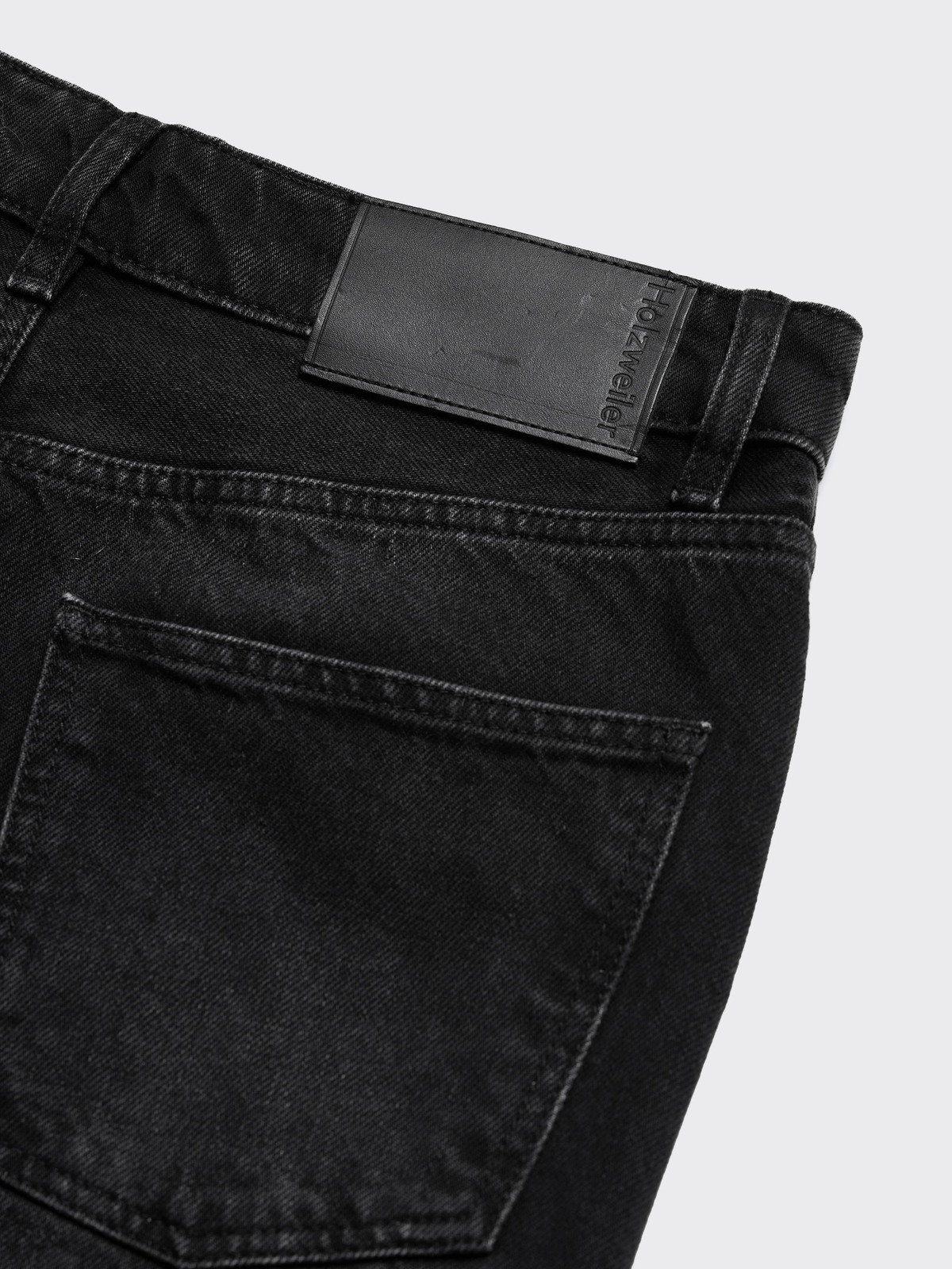 soor ploom◇Tippi Black Denim◇4y Tapered leg denim faded black – TOTEME