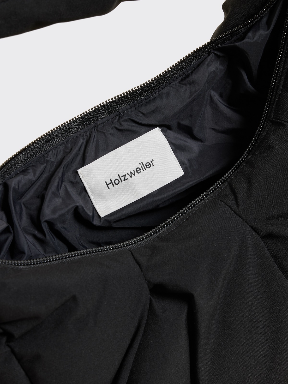 Cocoon Down Carry Bag - Black - Holzweiler