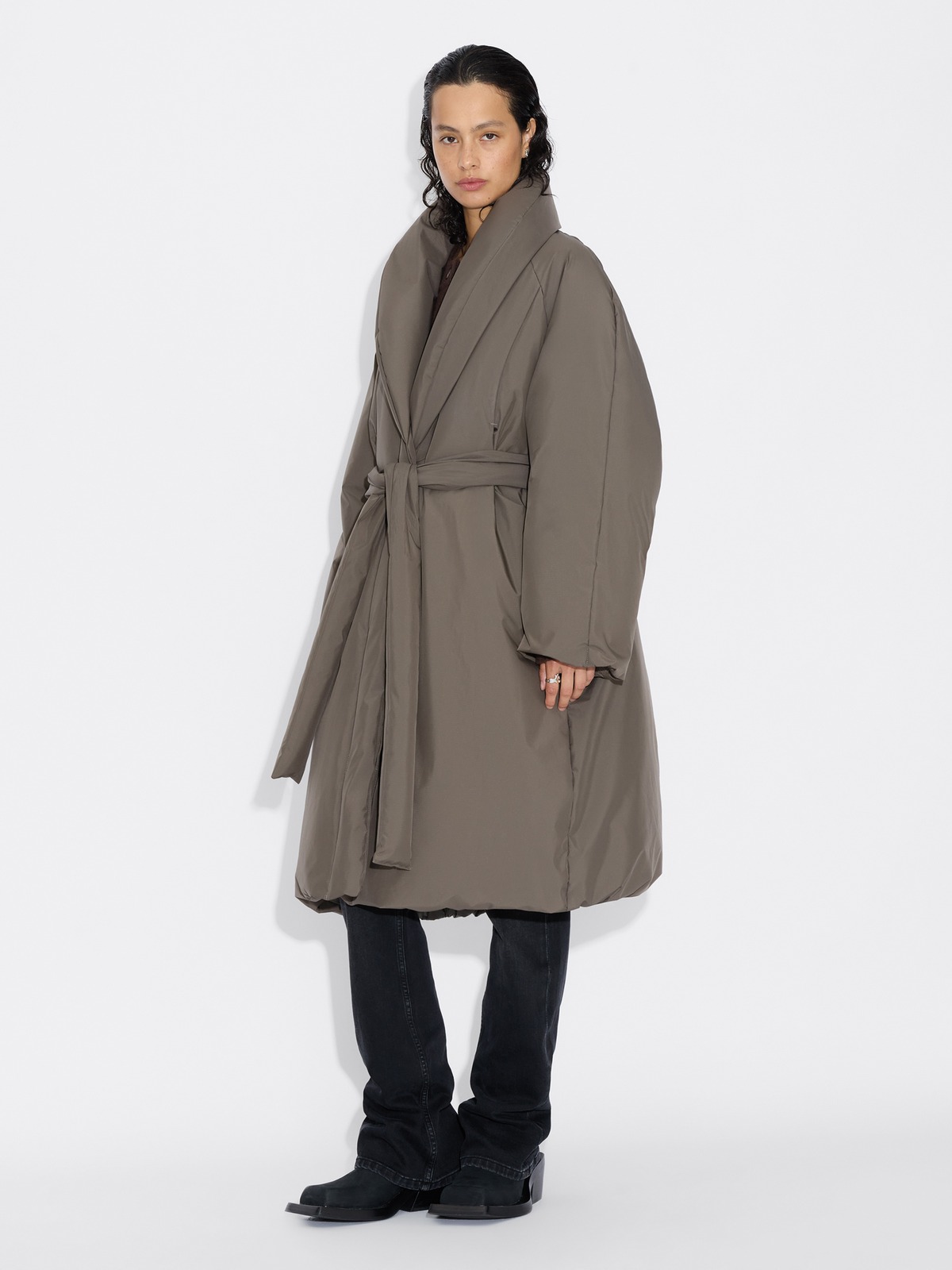 Vikki Down Long Coat - Taupe - Holzweiler