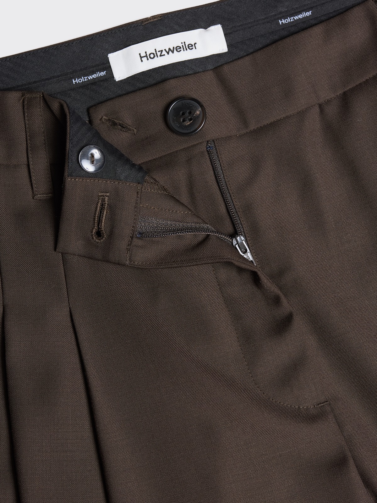 Alex One Pleat Trousers - Brown - Holzweiler