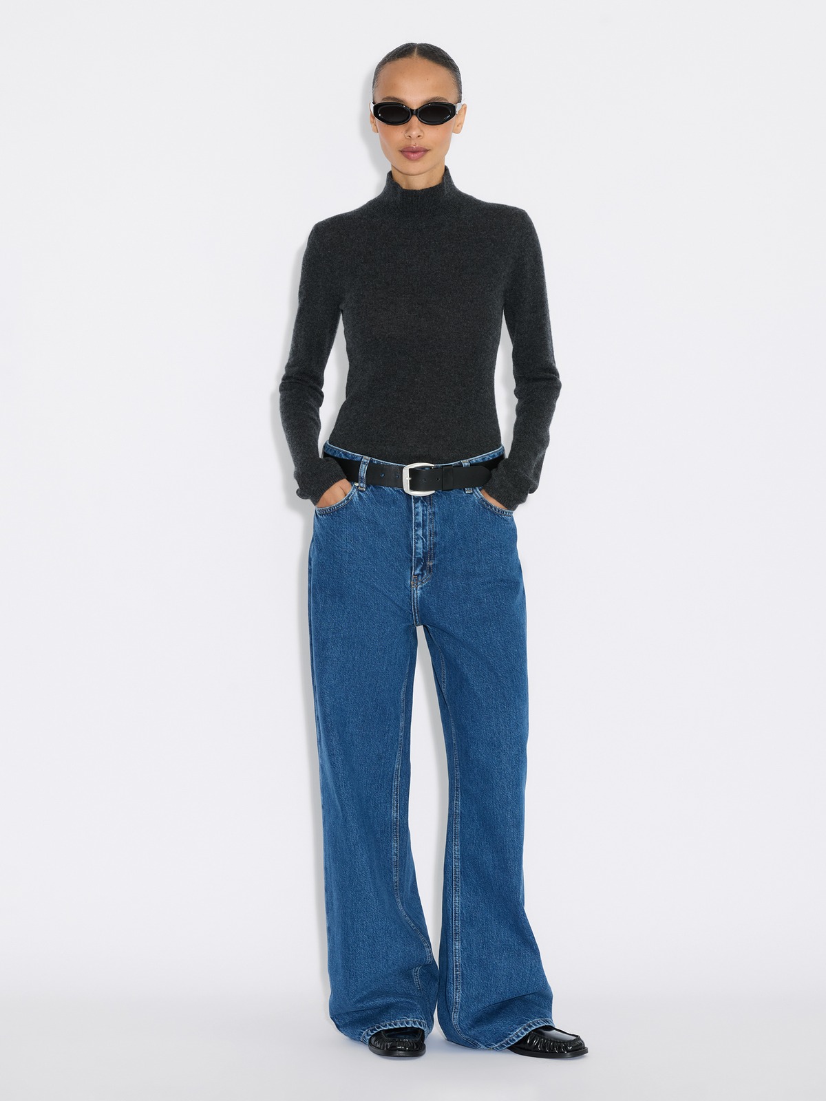 Slim Cashmere Turtleneck Sweater - Dk. Grey - Holzweiler