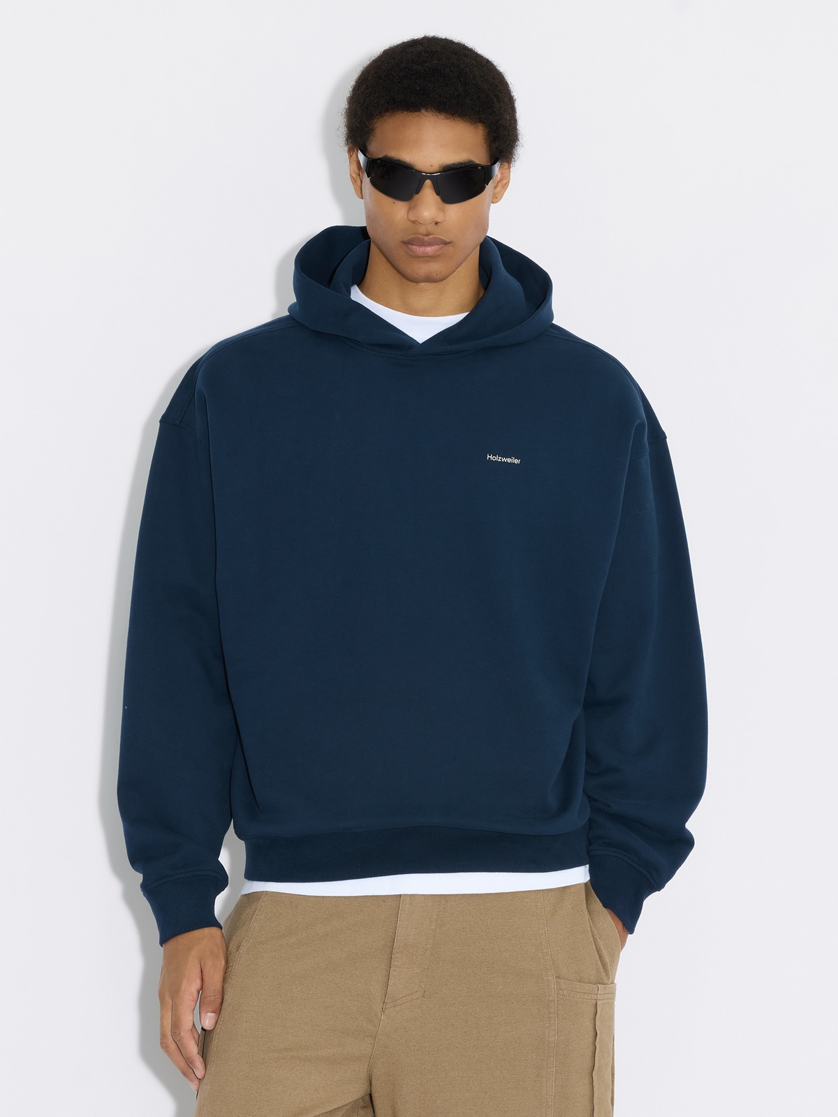 Relaxed Logo Hoodie - Dk. Blue - Holzweiler