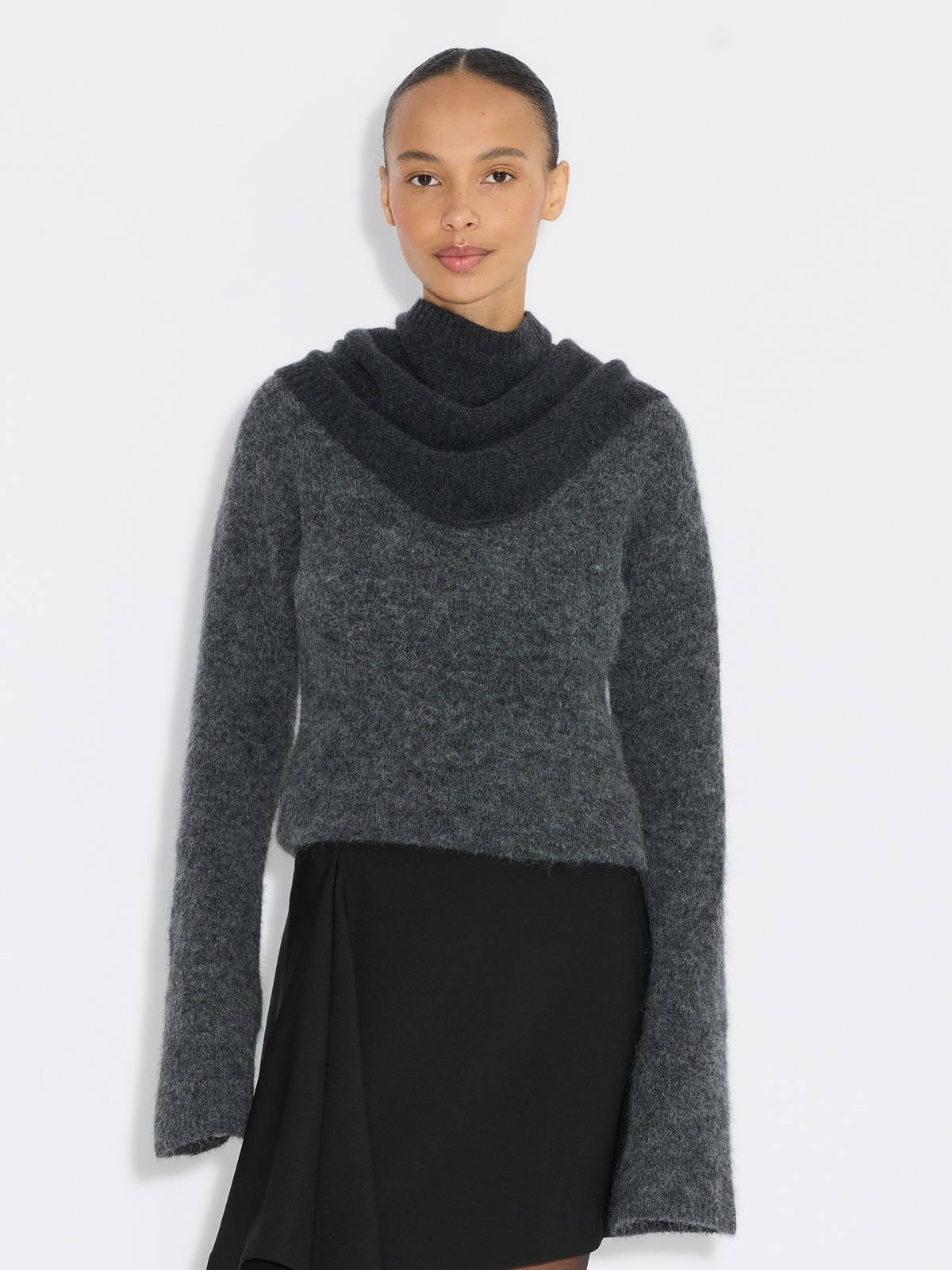 Cashmere Triangle Neck Scarf - Dk. Grey - Holzweiler
