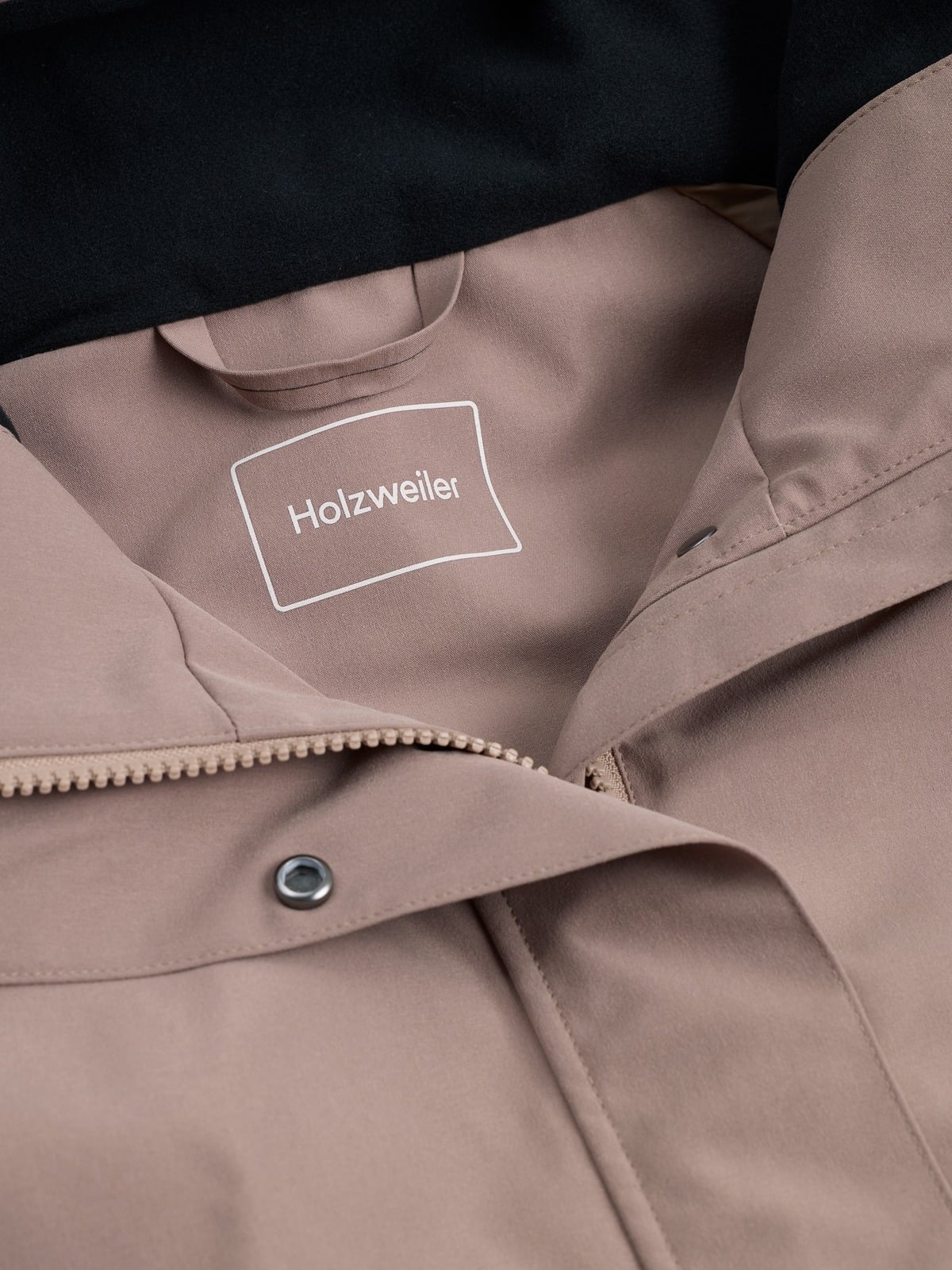 Flow Belted Rain Jacket - Taupe - Holzweiler