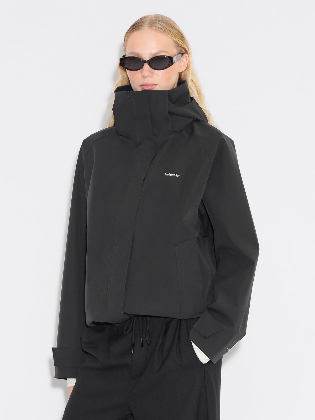 Flow Rain Jacket - Black - Holzweiler